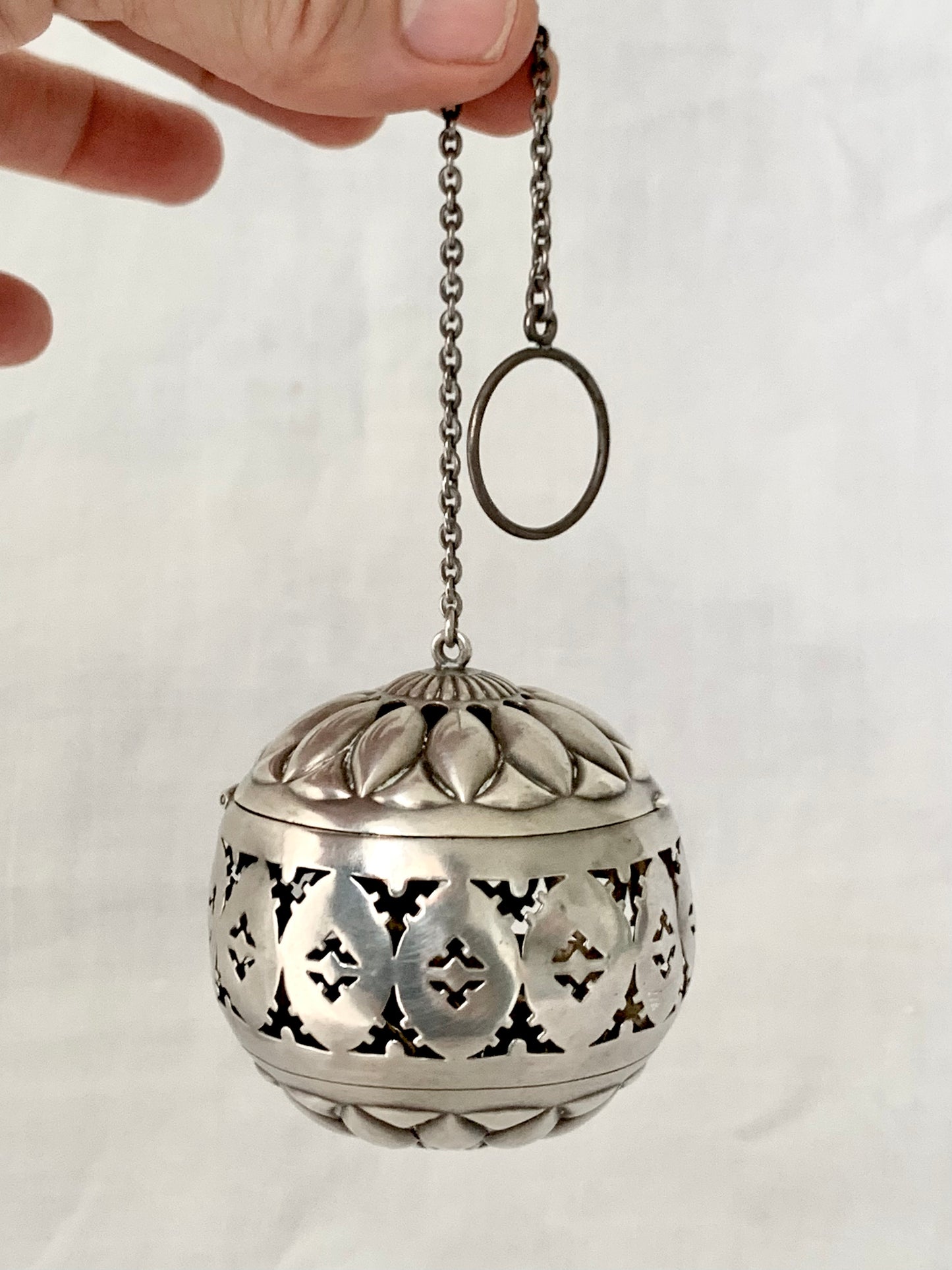 .900 1880s 1890s Anglo Indian fine silver large tea ball infuser rare solid fretted silver Victorian antique spherical tea leaf infuser ball