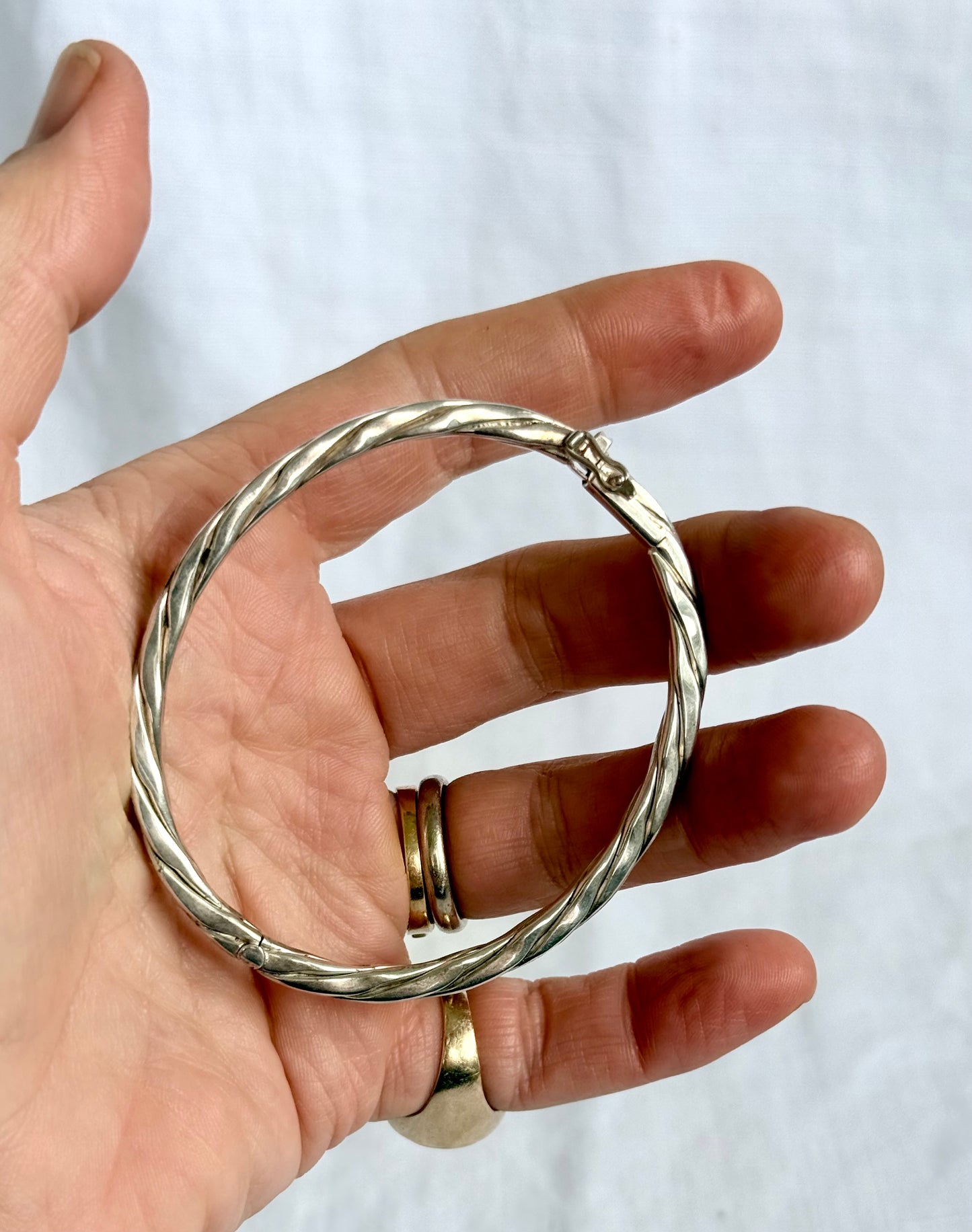 .1960s .1970s .925 solid sterling silver woven rope weave silver textured modernist clasp bangle