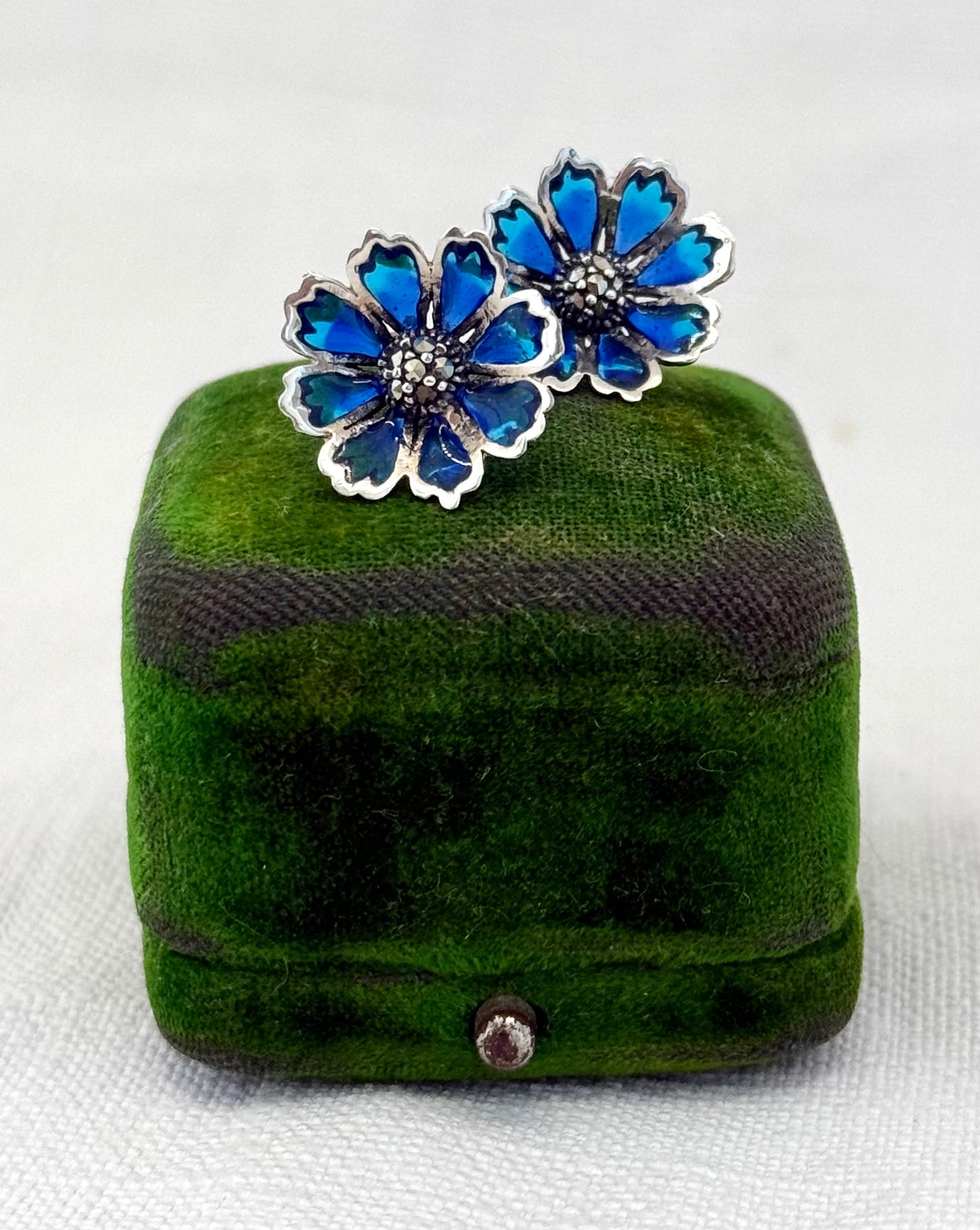 .1990s .925 silver and Plique a Jour enamel Daisy Marcasite gemstone post stud push in earrings