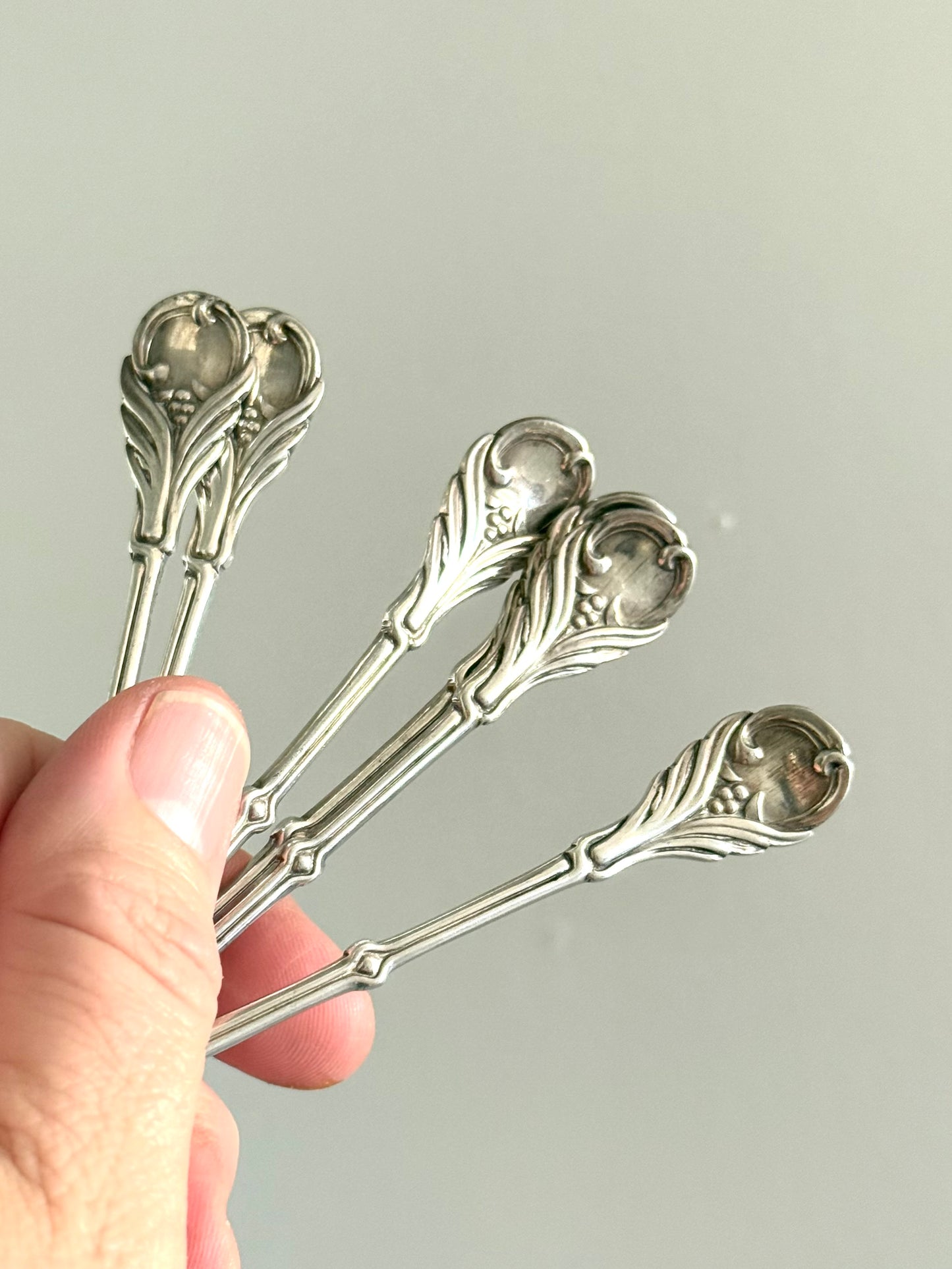 .1906 .925 antique solid sterling silver fancy Edwardian Sheffield England 6 demitasse coffee spoon set by Joseph Rodgers