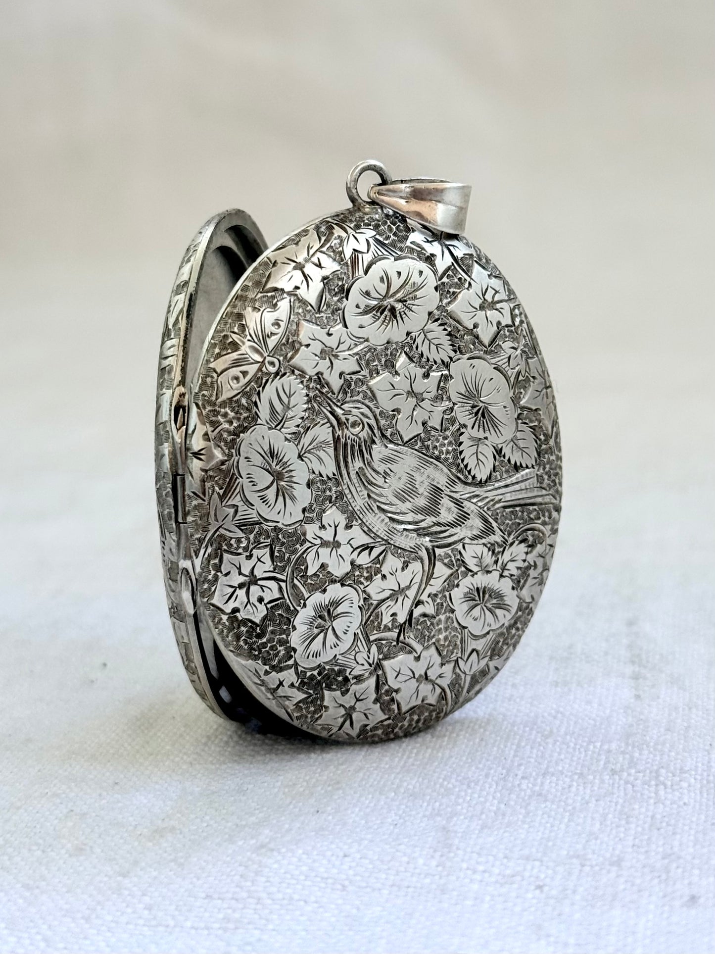 .1880s .1890s .925 large Victorian Aesthetic deep engraved Swallow and floral detailed antique French sterling silver locket