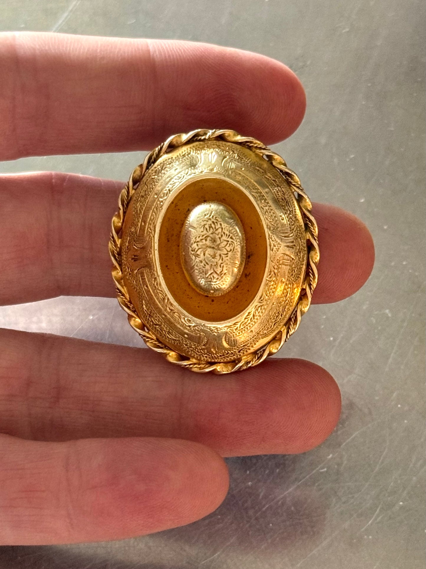 .1800s .1860s 1890s antique Victorian Grand Period fine yellow gold Pinchbeck floral oval target gold sweetheart brooch