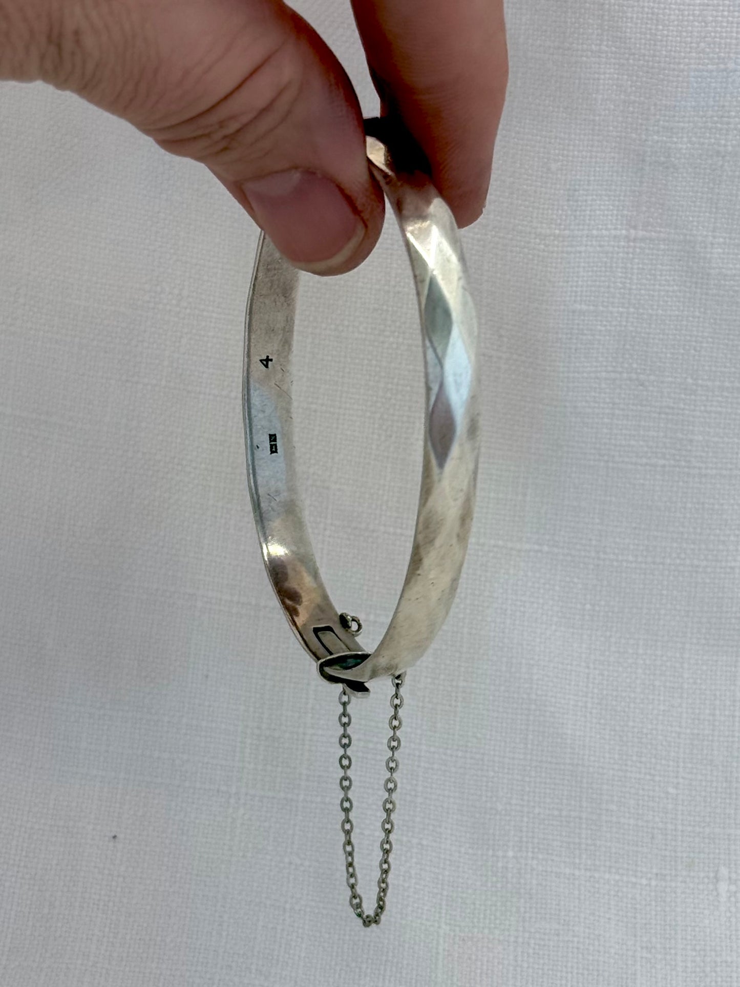 .1961 .925 Birmingham diamond faceted sterling silver hallmarked mid century modern harlequin clasp bangle