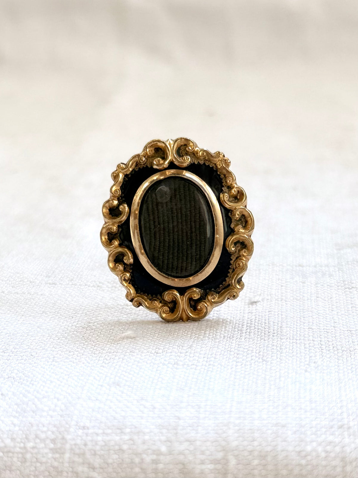 .1850s .1870s antique Victorian mourning hair work enamel heirloom brooch