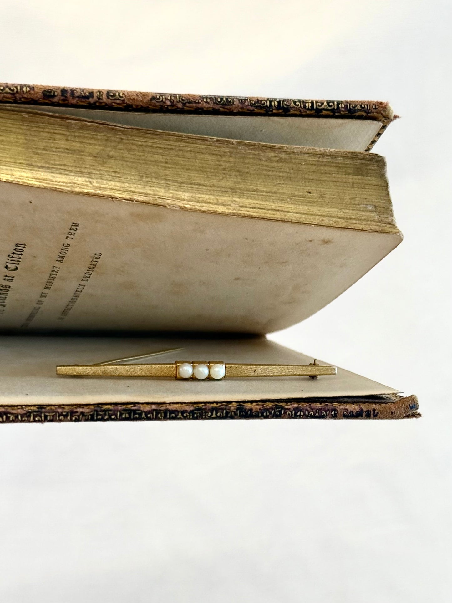 .1920s 3 pearl 375 Art Deco gold bar brooch by K&L Kordes & Lichtenfels German design team