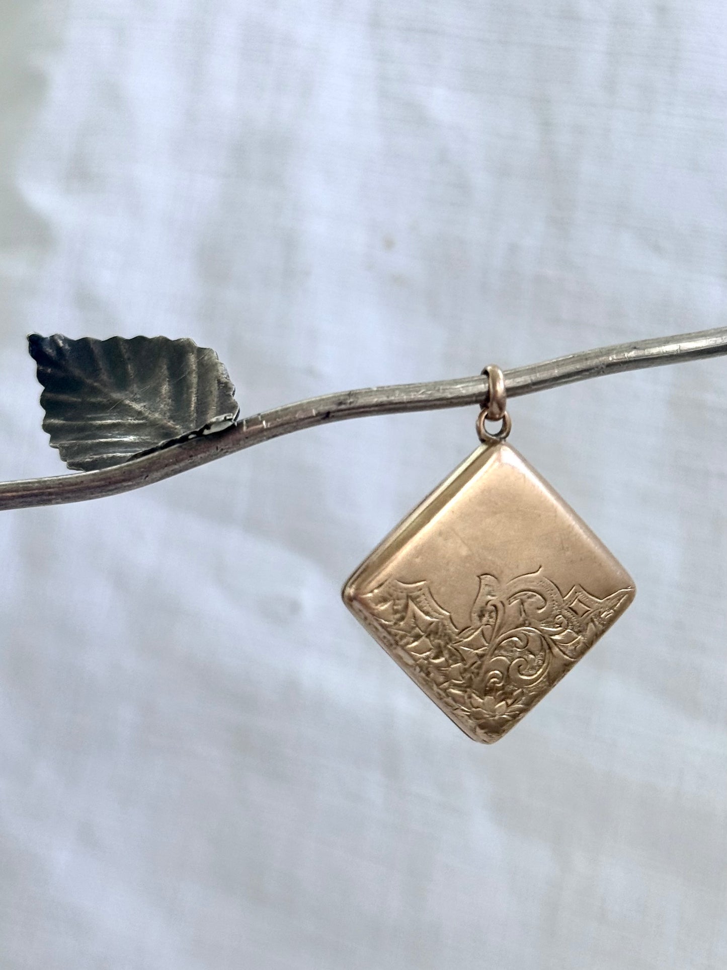 .1890s .1900s .375 .9ct antique rare concertina accordion tri fold Square Diamond hang sweetheart double sided engraved memory keepsake gold photo locket