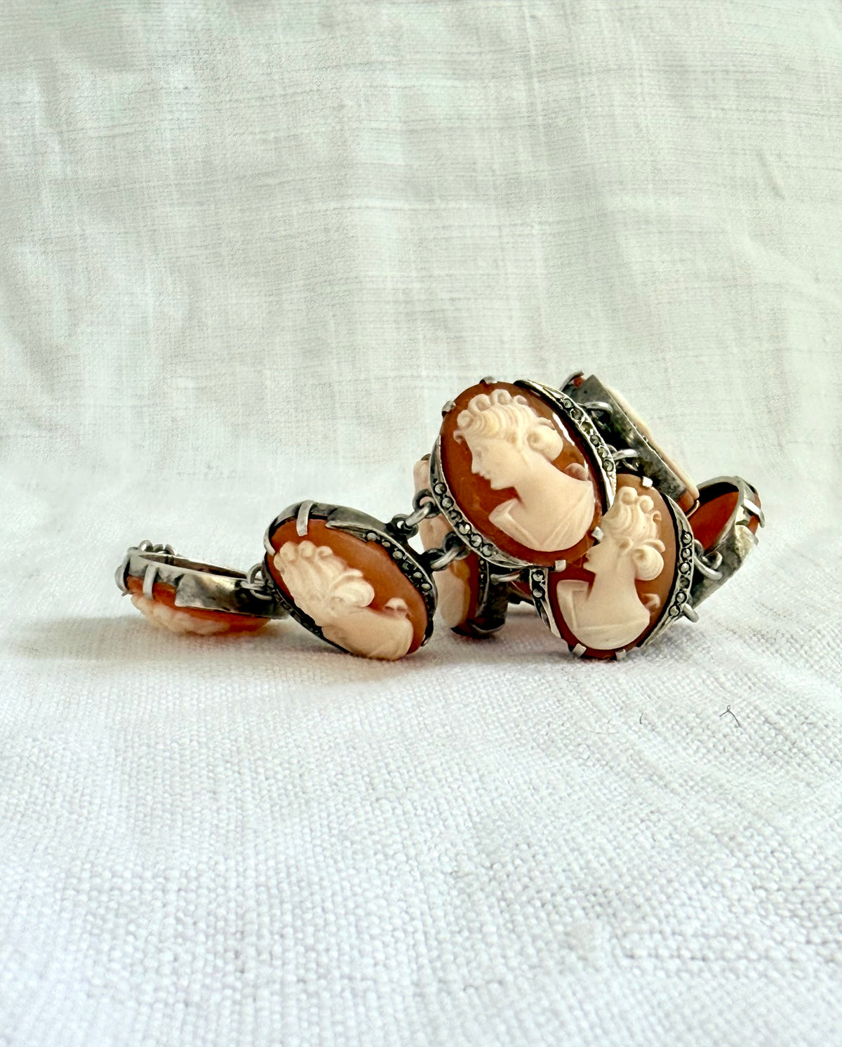 .1930s .1940s .925 artisan made fine multi cameo hand carved panel link collector fine silver bracelet