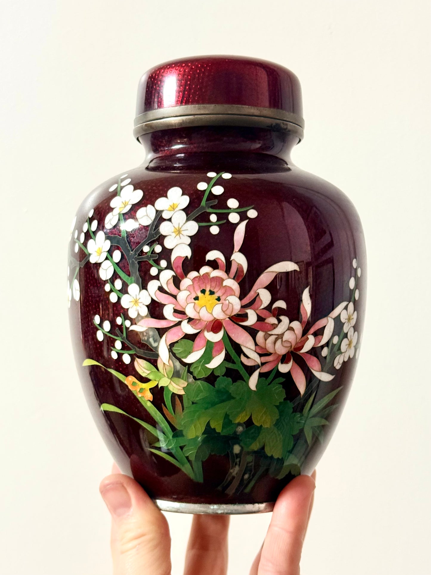 .1900s .1960s authentic Oriental fine Japanese collectors Cloisonne Ginbari floral Pigeon Blood red Akusake Enamel Ginger vase large flower vase