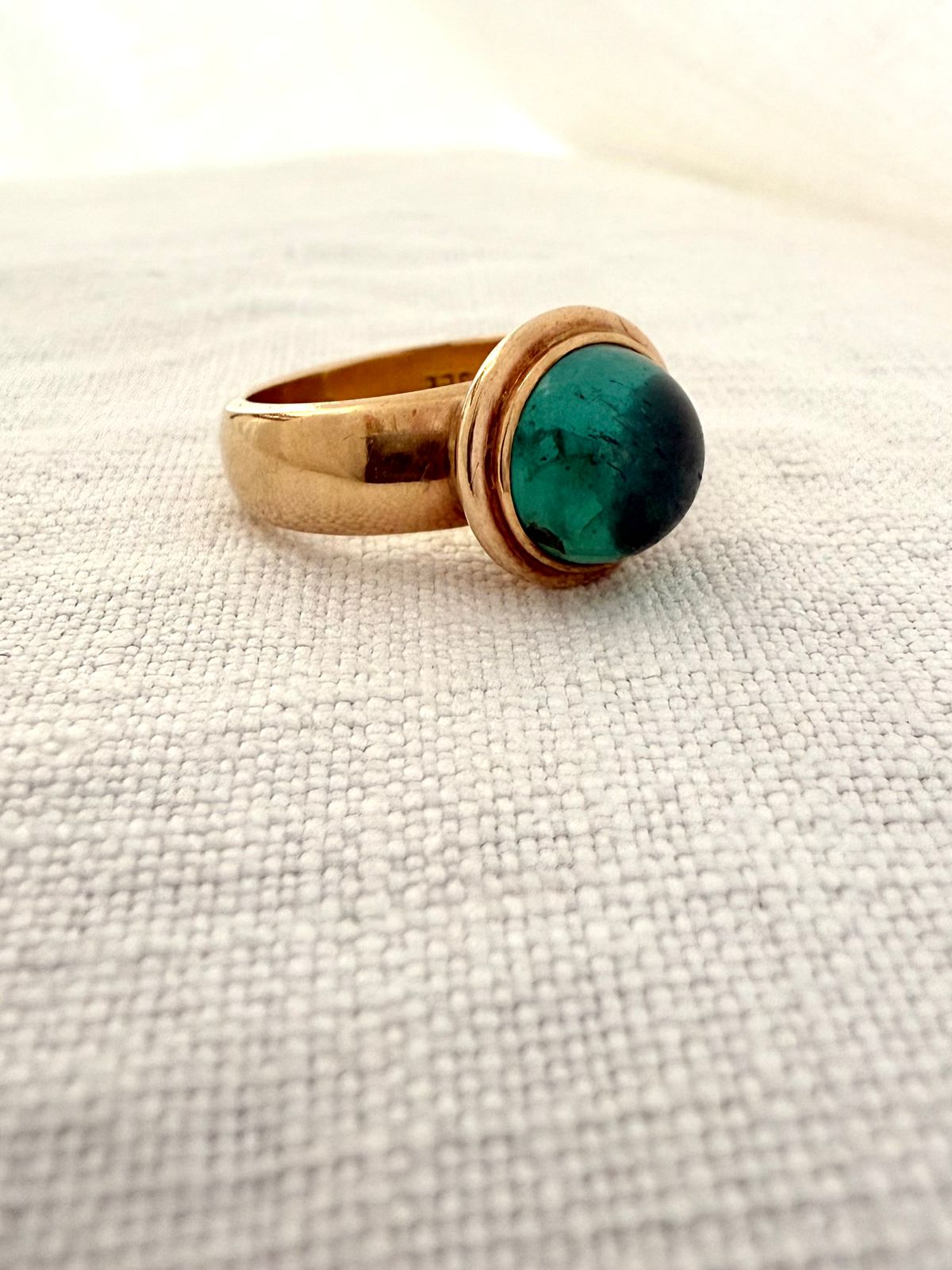 .1990s .375 .4 carat large exceptional green Tourmaline 9ct gold modernist precious green gemstone dress ring