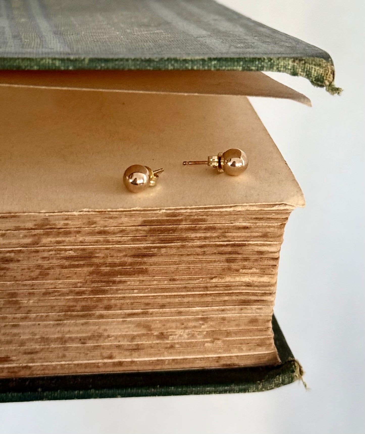 .375 .9ct ball studs classic round post stud push in yellow 9ct gold earrings