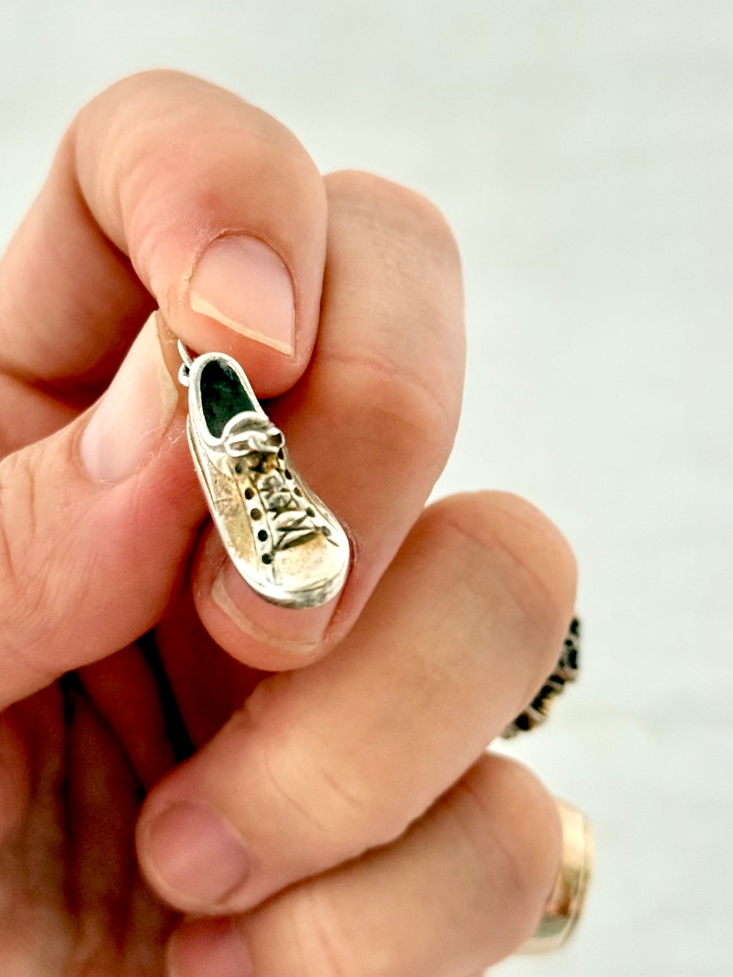 1980s .1990s 925 vintage oversized sneaker tekkie shoe silver charm pendant