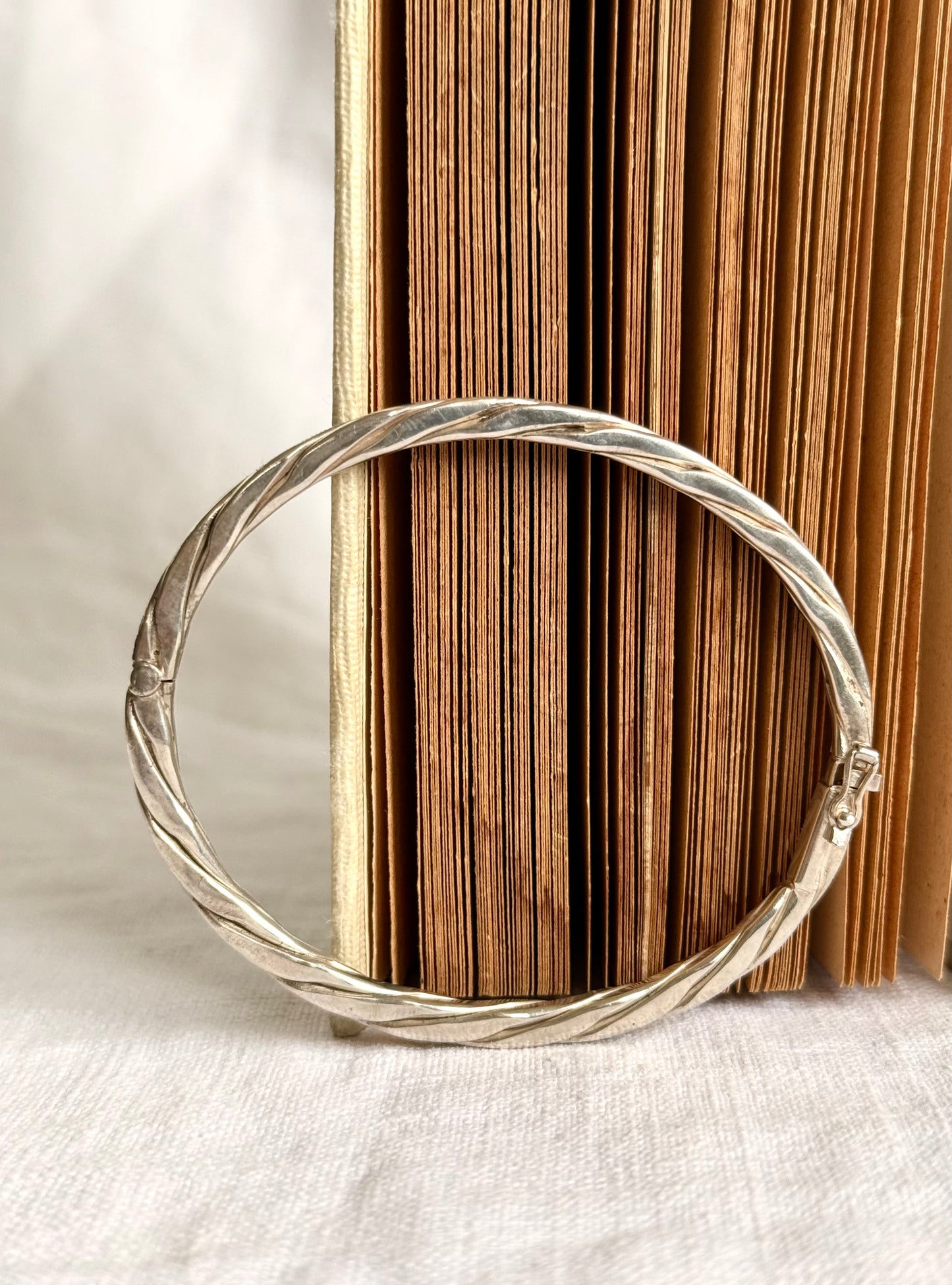 .1960s .1970s .925 solid sterling silver woven rope weave silver textured modernist clasp bangle