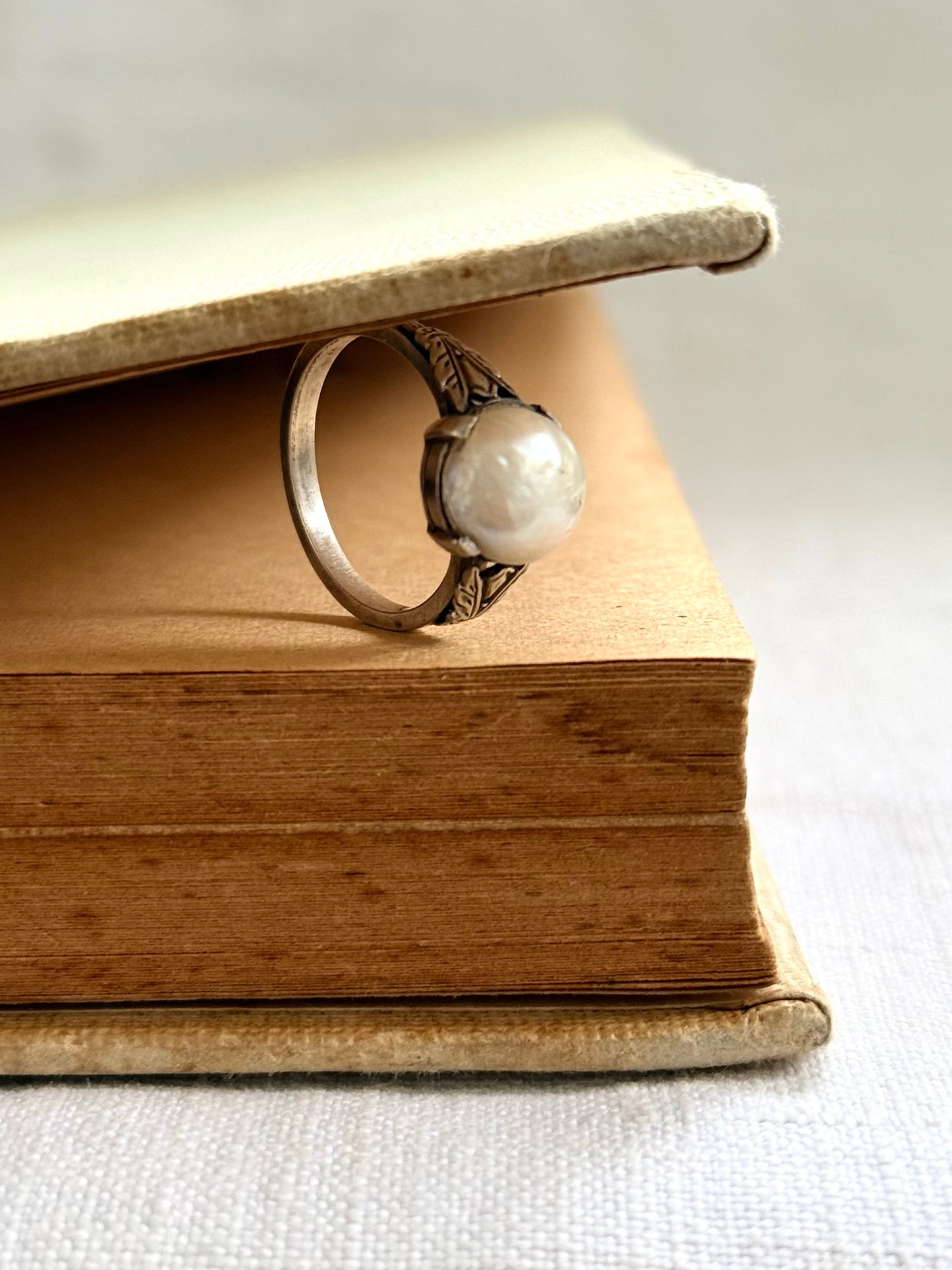 .1920s .1930s .925 Antique Art Deco cultured pearl Mabe pearl romantic pearl silver dress ring