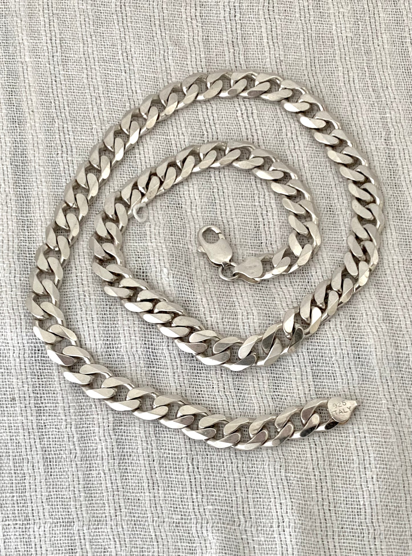 .925 1990s 56cm solid 77 gram heavy chunky Italian sterling silver perfect Italy marked oversized flat curb link chain necklace