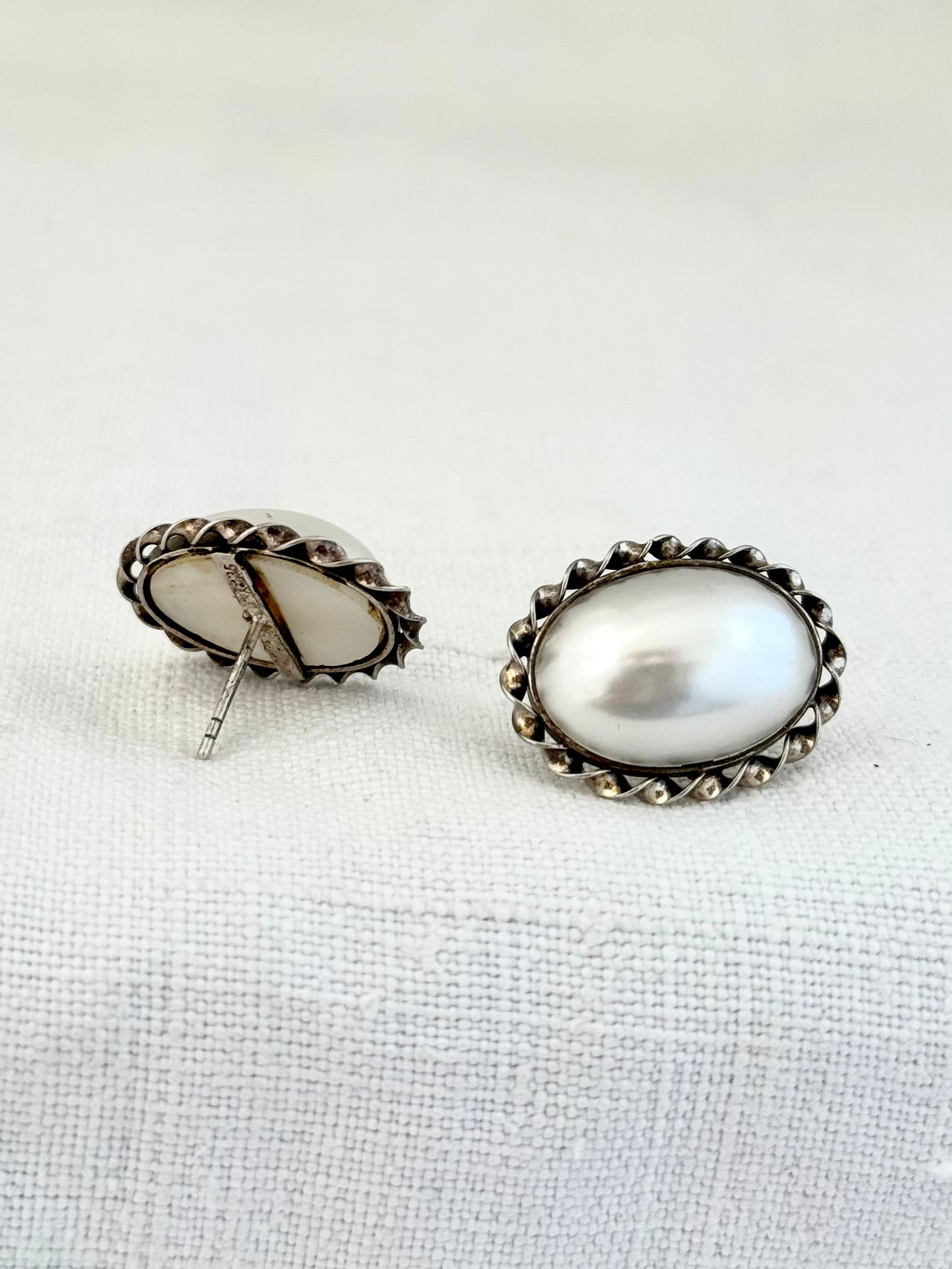 .925 .1990s sterling silver oversized costume Mabe pearl post stud earrings