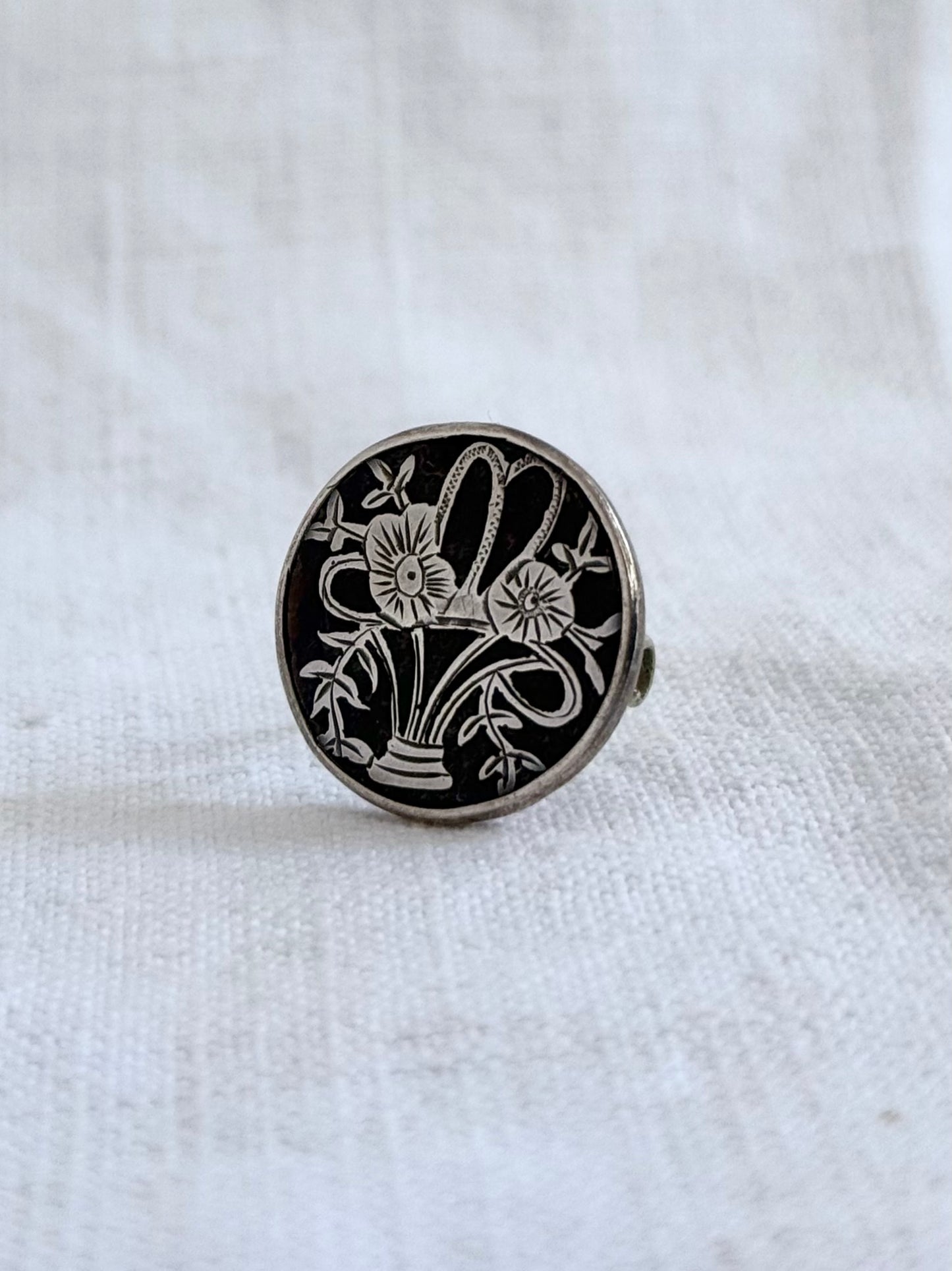 .1911s .925 antique Edwardian Victorian revival flower basket Giardinetti sweetheart button hallmark silver token brooch