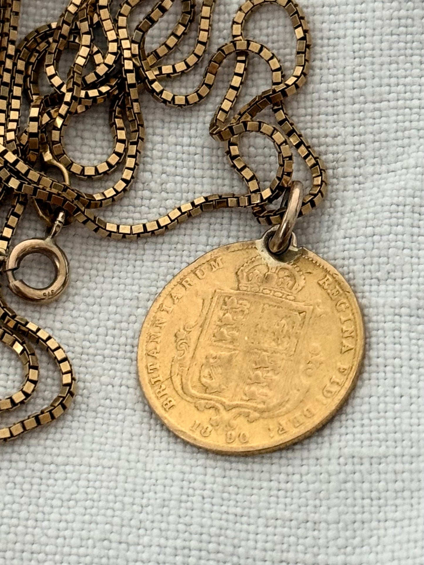 .1890 .22ct gold true antique half sovereign Victorian fine gold coin pendant