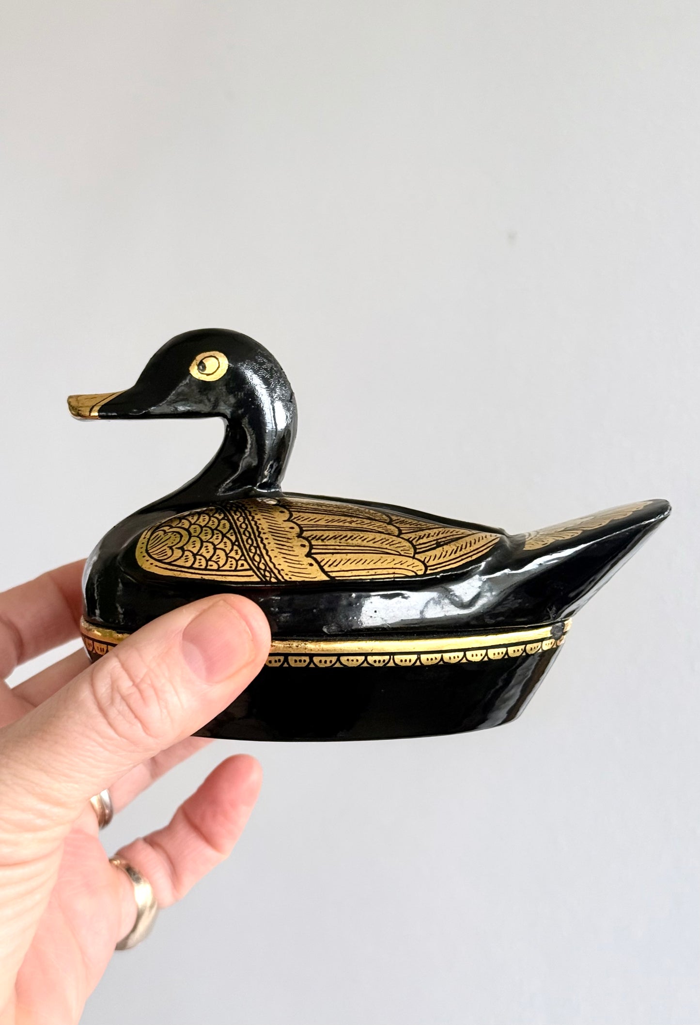 .1970s Burmese Chinese Black and Gold Lacquer Duck wooden trinket box