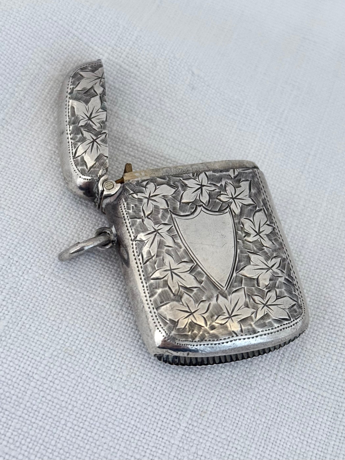 .1901 .925 antique Birmingham silver hallmarked Edwardian ivy leaf sterling silver Vesta Match case Match safe pendant locket