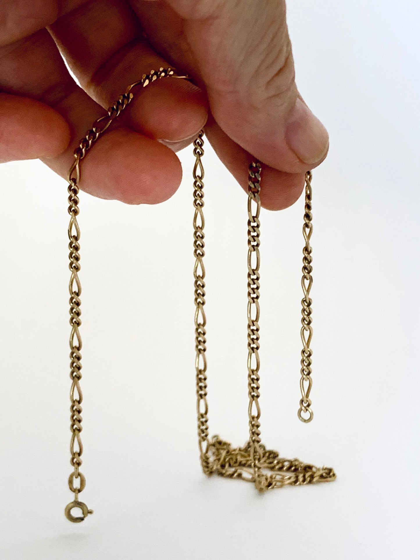 .1970s .375 .60cm long .9ct gold buttery gold retro Figaro gold chain classic well sized Figaro chain link necklace