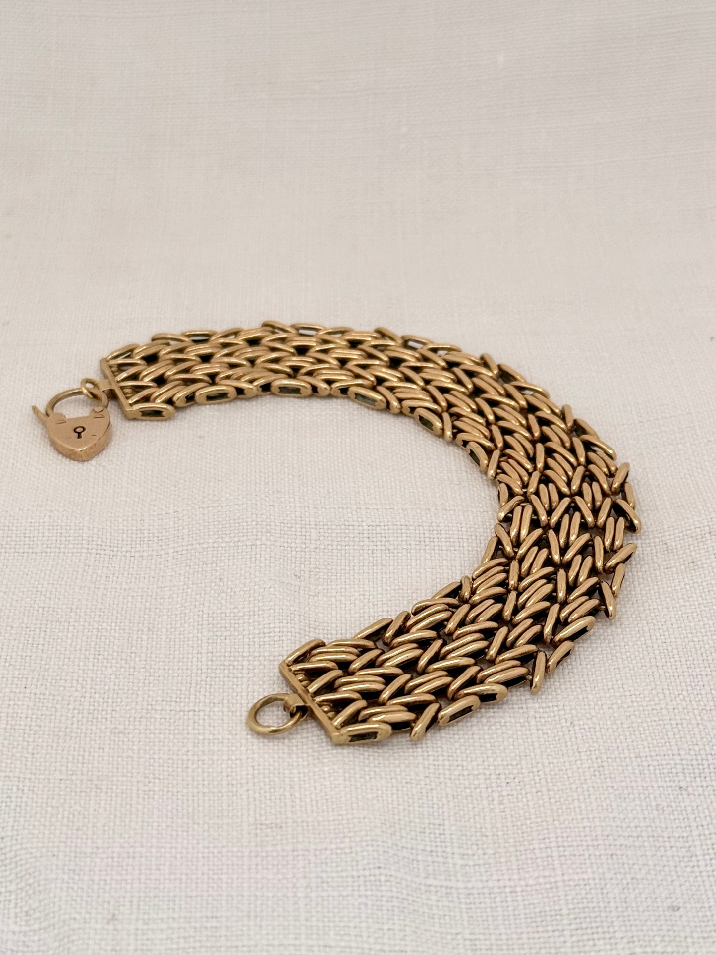 .1960 .1964 .375 9ct gold solid fancy link wide chunky width fancy link gate chain chain bracelet with gold heart padlock clasp