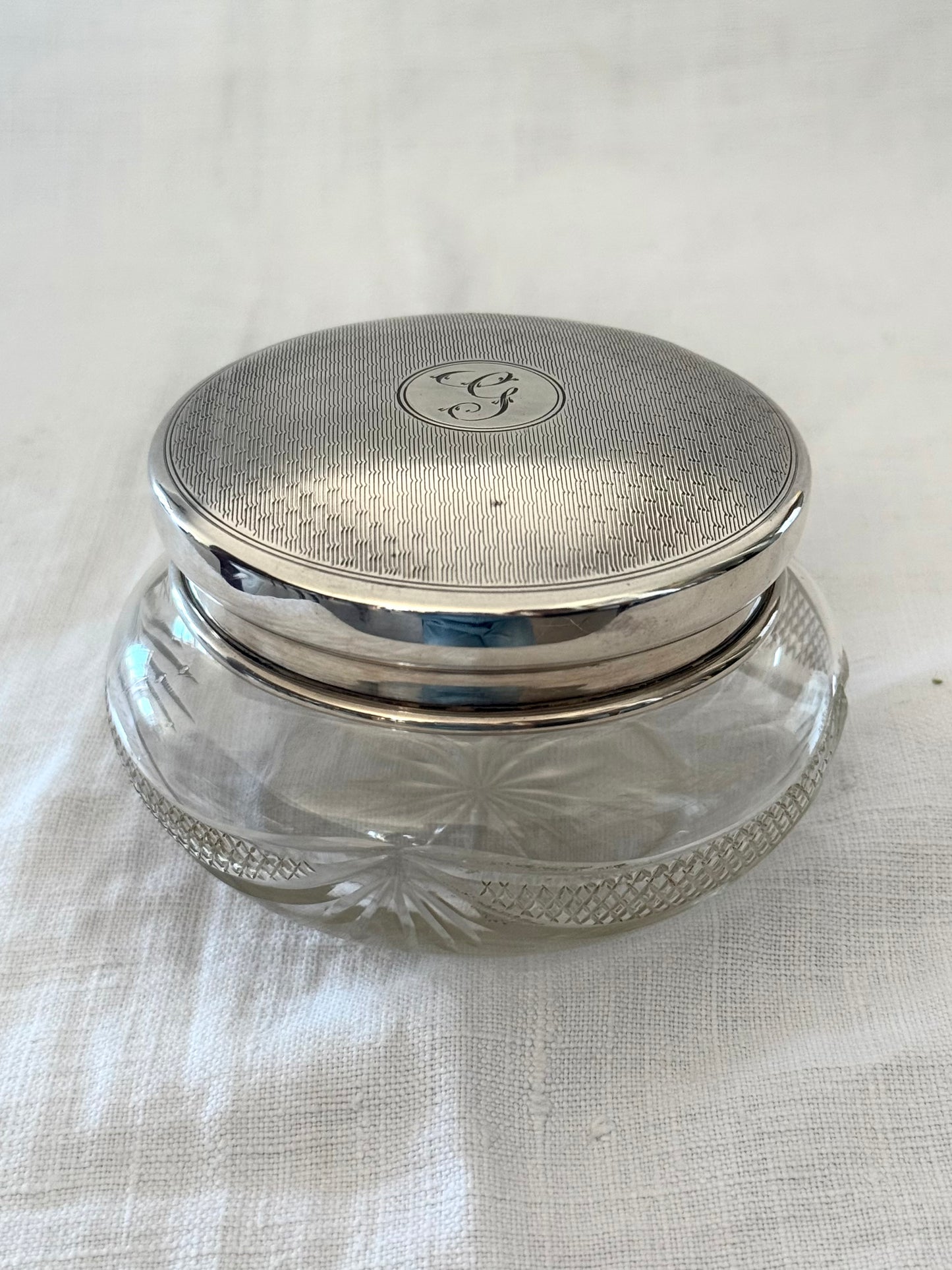 .1929 .925 antique Art Deco fancy engraved engine turned round pressed pattern bubble glass sterling silver lidded vanity powder bowl jar