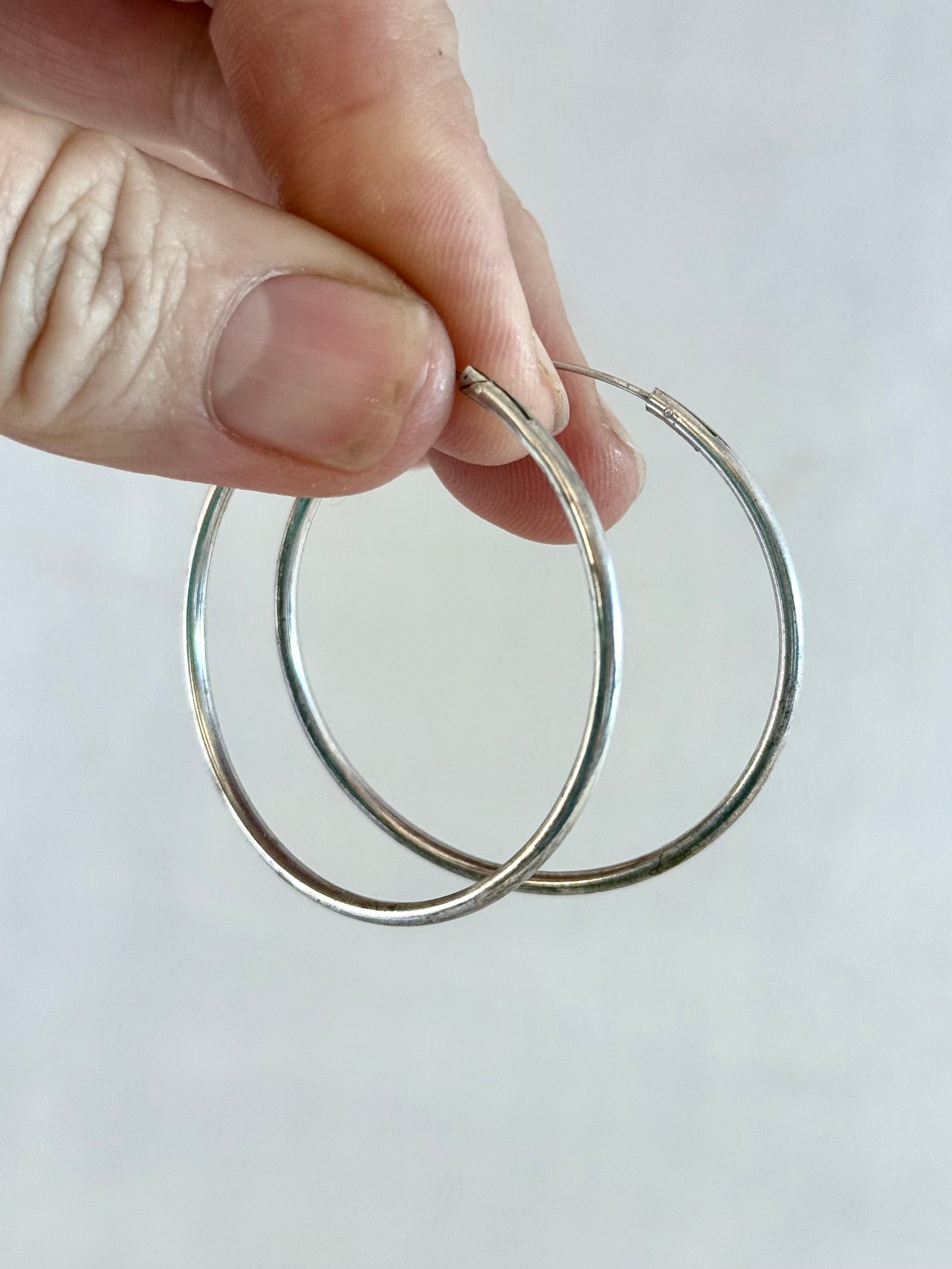 .925 large and gorgeous hollow hoop sterling silver statement circle hoop earrings.