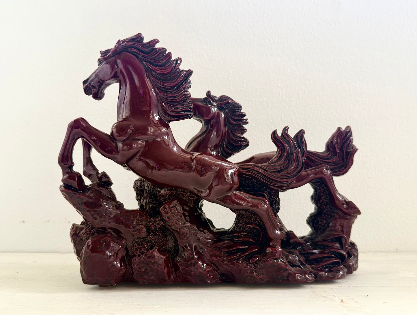 .1950s Chinese vintage red resin galloping running horses figurine statue in Feng Shui Style