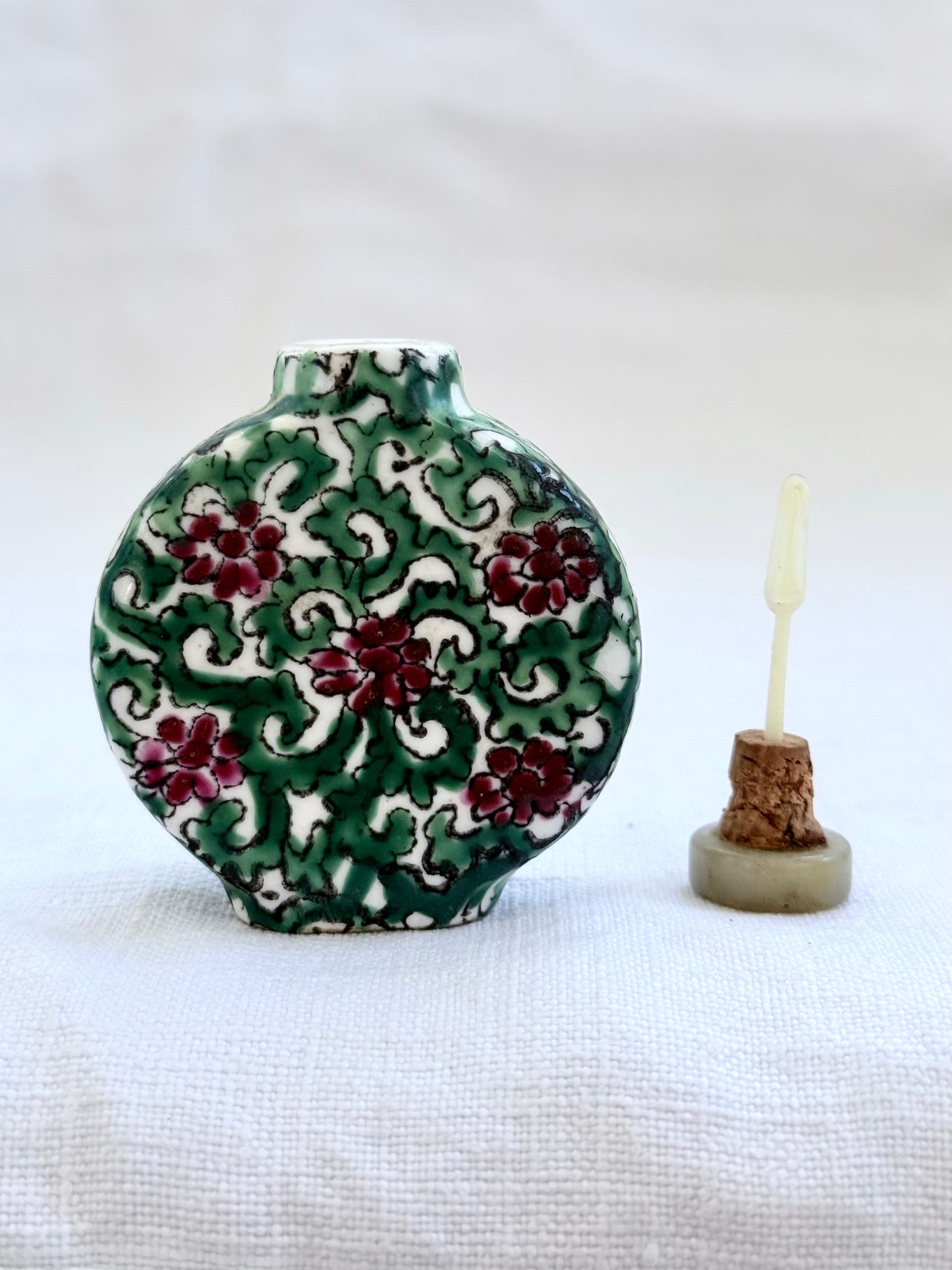 .1800s .1900s antique Chinese ceramic porcelain hand painted snuff bottle with Jade stone stopper