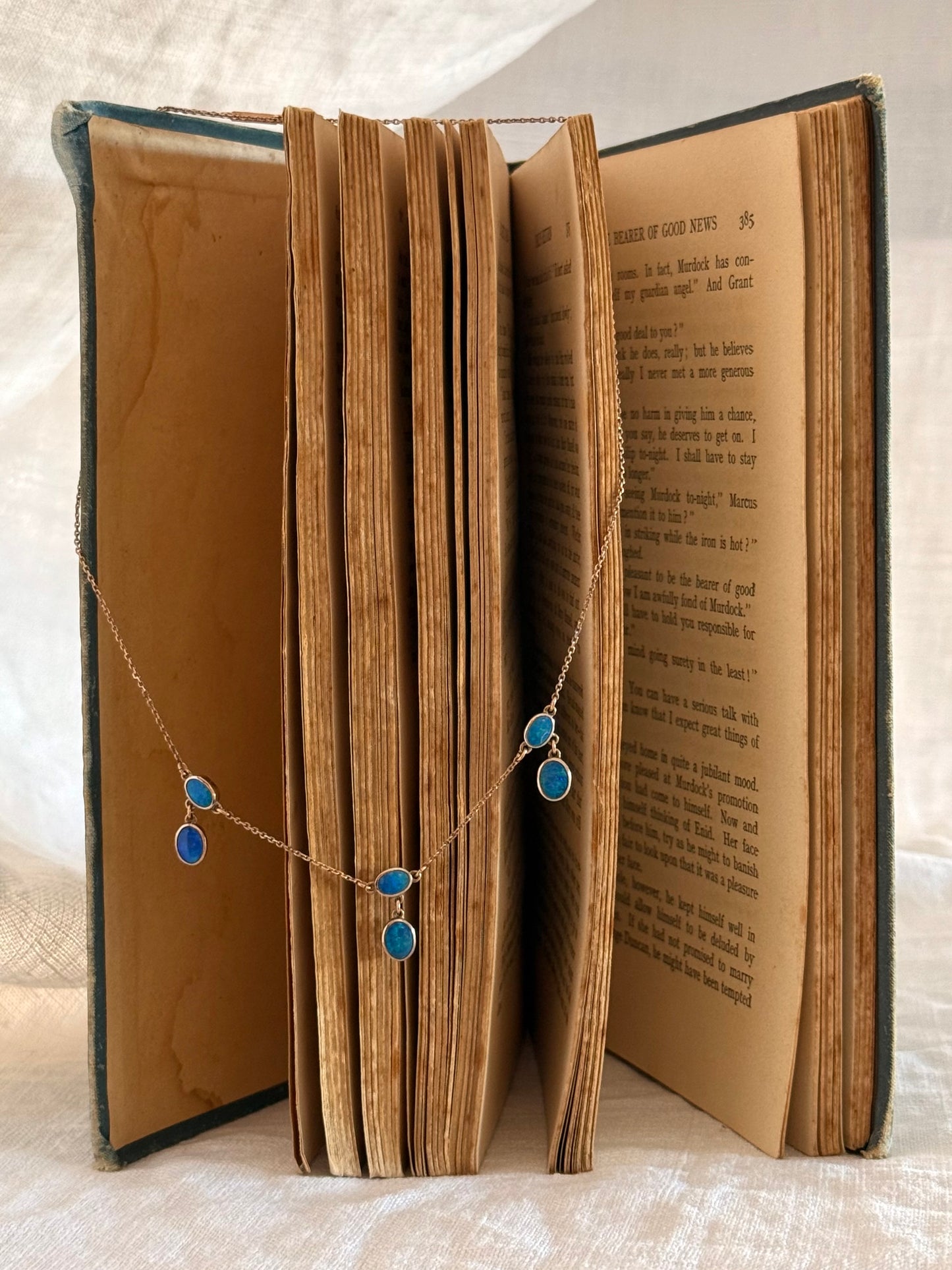 .1917 .375 .9ct Antique Art Nouveau 9ct rose gold Natural black Australian boulder Opal elegant drop dangle necklace