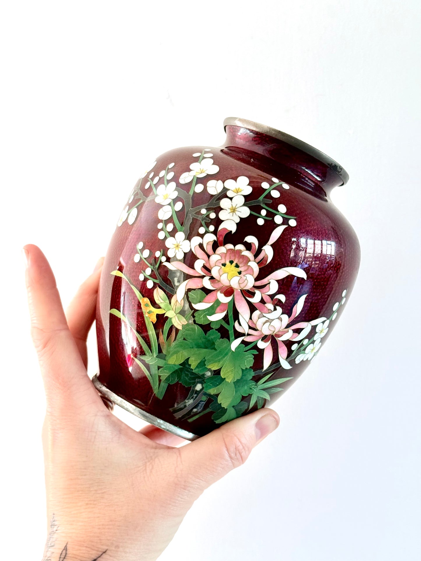 .1900s .1960s authentic Oriental fine Japanese collectors Cloisonne Ginbari floral Pigeon Blood red Akusake Enamel Ginger vase large flower vase