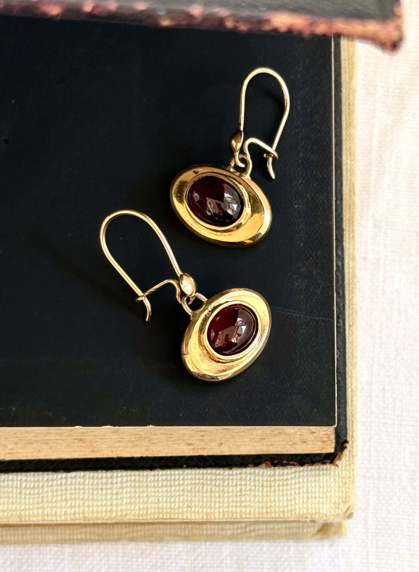 .15ct rose gold .1942 .625 gold Garnet cabochon gemstone collectors oval heirloom cufflink drop dangle earrings