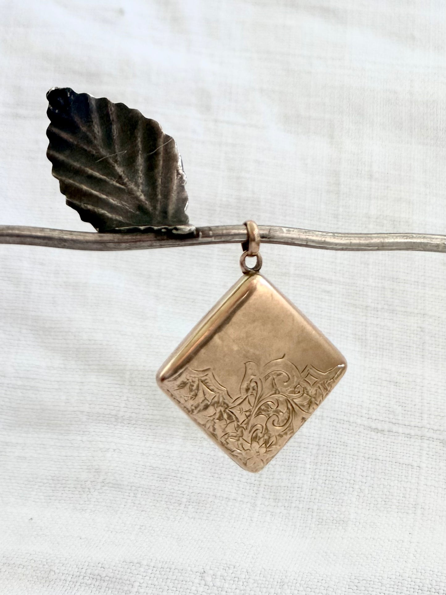 .1890s .1900s .375 .9ct antique rare concertina accordion tri fold Square Diamond hang sweetheart double sided engraved memory keepsake gold photo locket