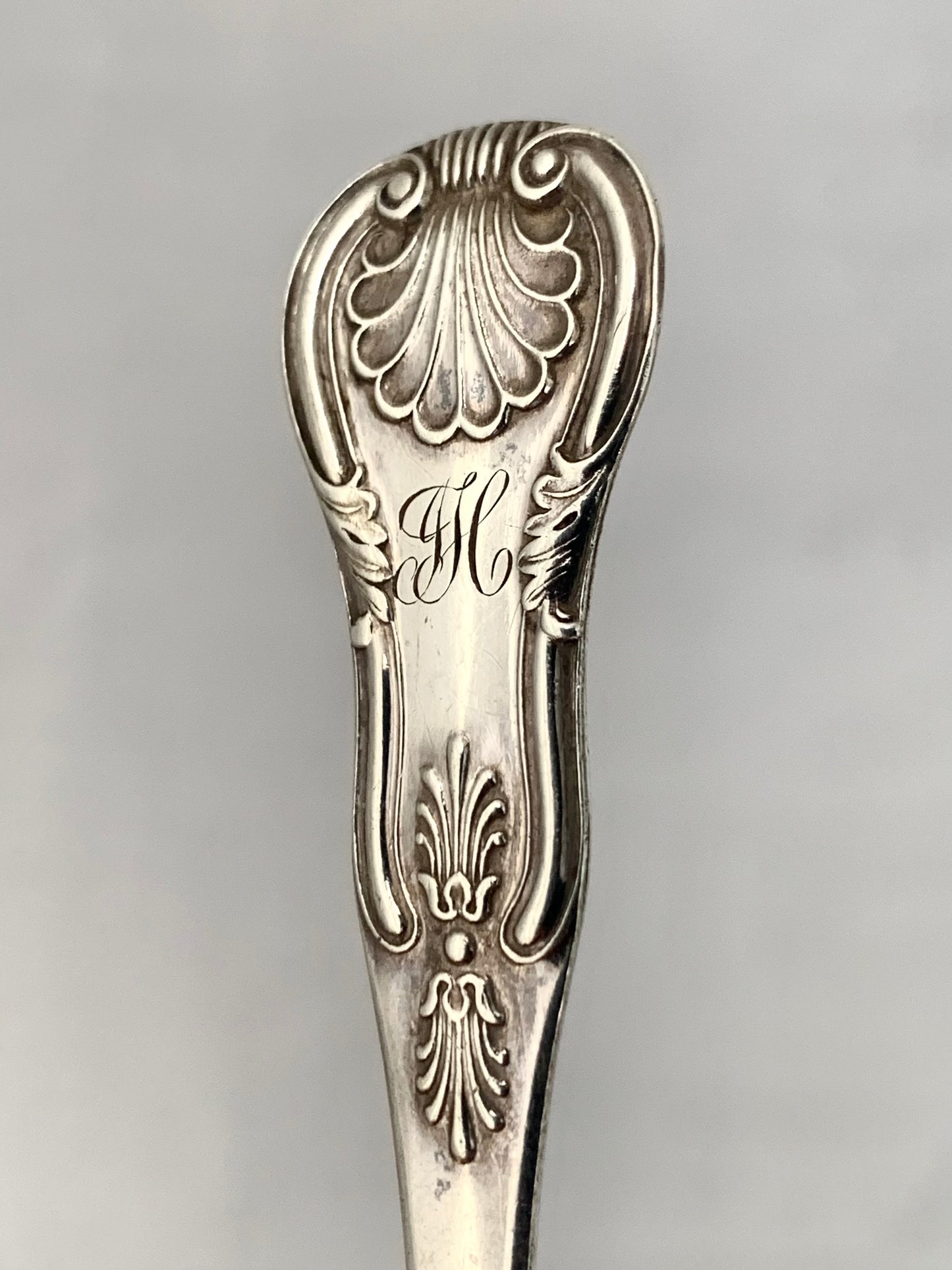 .925 1870 hallmark sterling silver Scottish Scotland Edinburgh collectors silver King’s Pattern 8 teaspoon set with JH monogram.
