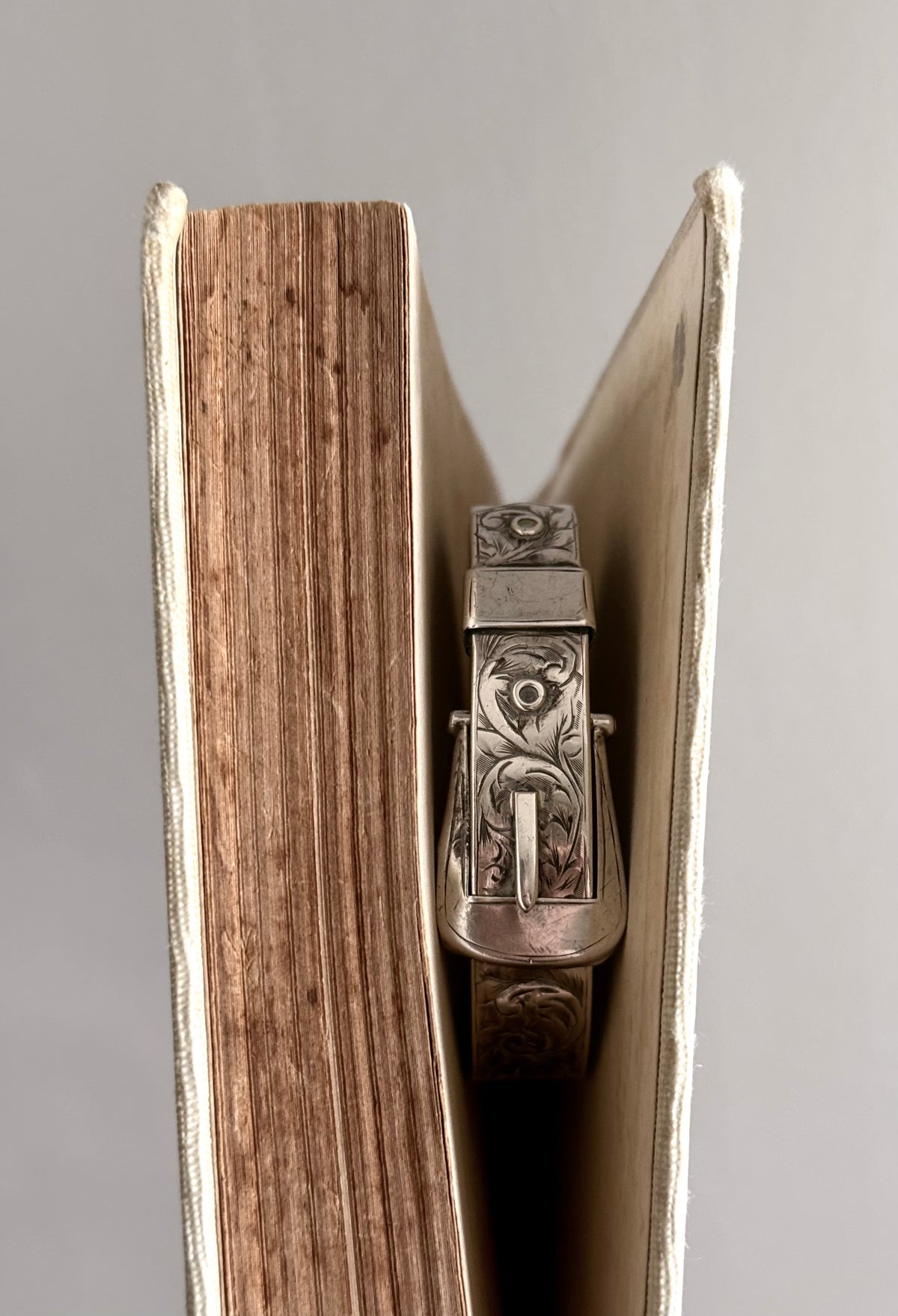 .1957 .925 Chester hallmarked silver Buckle symbolism rare Victorian revival silver clasp cuff sterling silver bangle