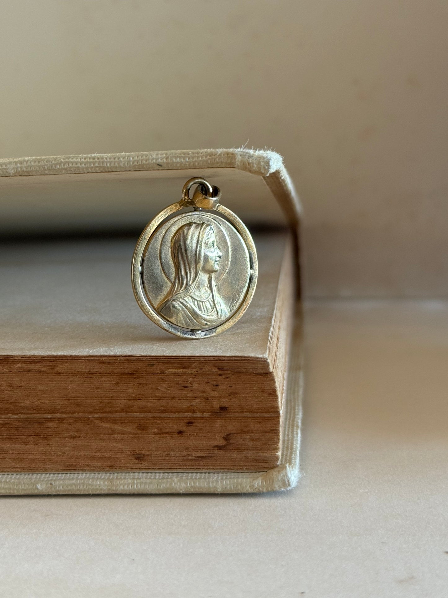 1900s .1930s Gold Fill Religious Holy Virgin Mother Maria French Lourdes Roman Catholic signed medallion token pendant