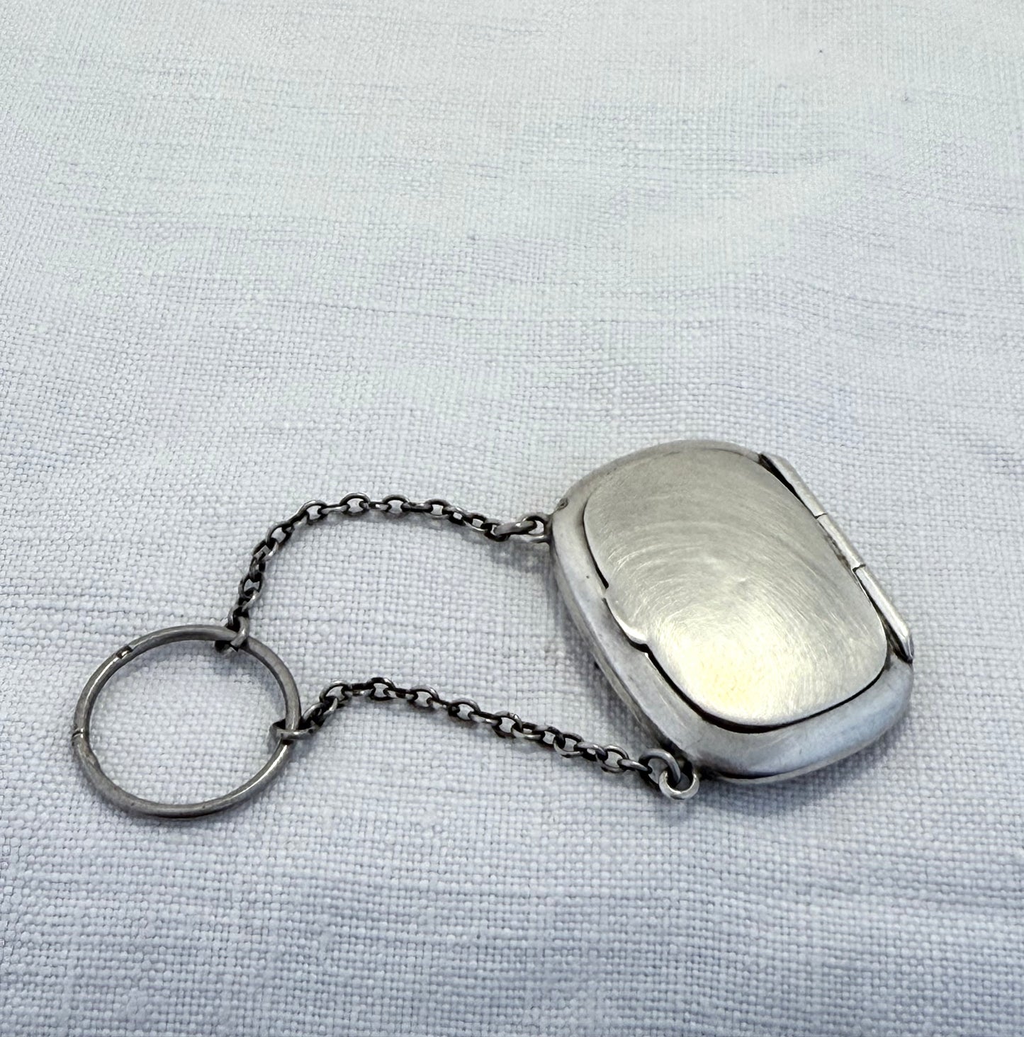 .1917 .925 antique hallmarked silver rectangular powder compact case on finger chain vanity locket