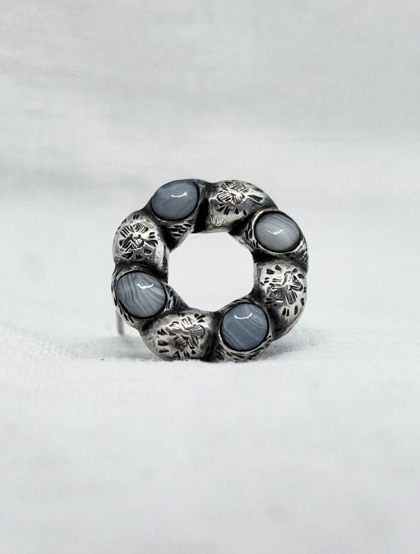 .1800s .1880s antique Agate Montrose Blue Lace Agate Victorian Scottish Grey Banded Agate and engraved Silver Scotland small Target wreath circle brooch