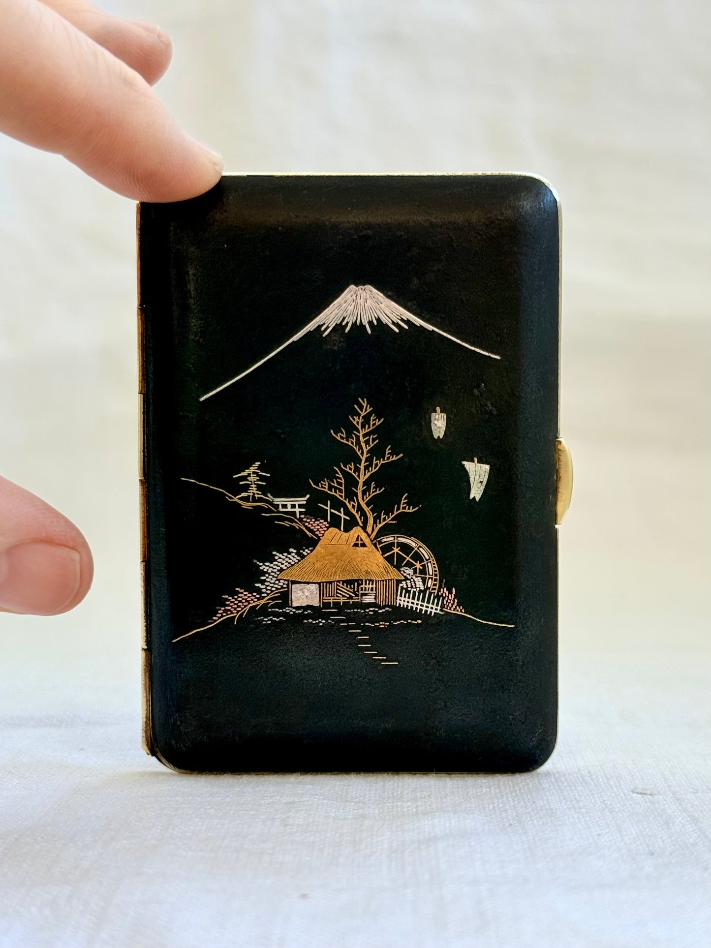 .1930s .1940s .24k gold collectors Japanese craft-man studio made Damascene mixed metal inlay oriental treasure cigarette trinket case