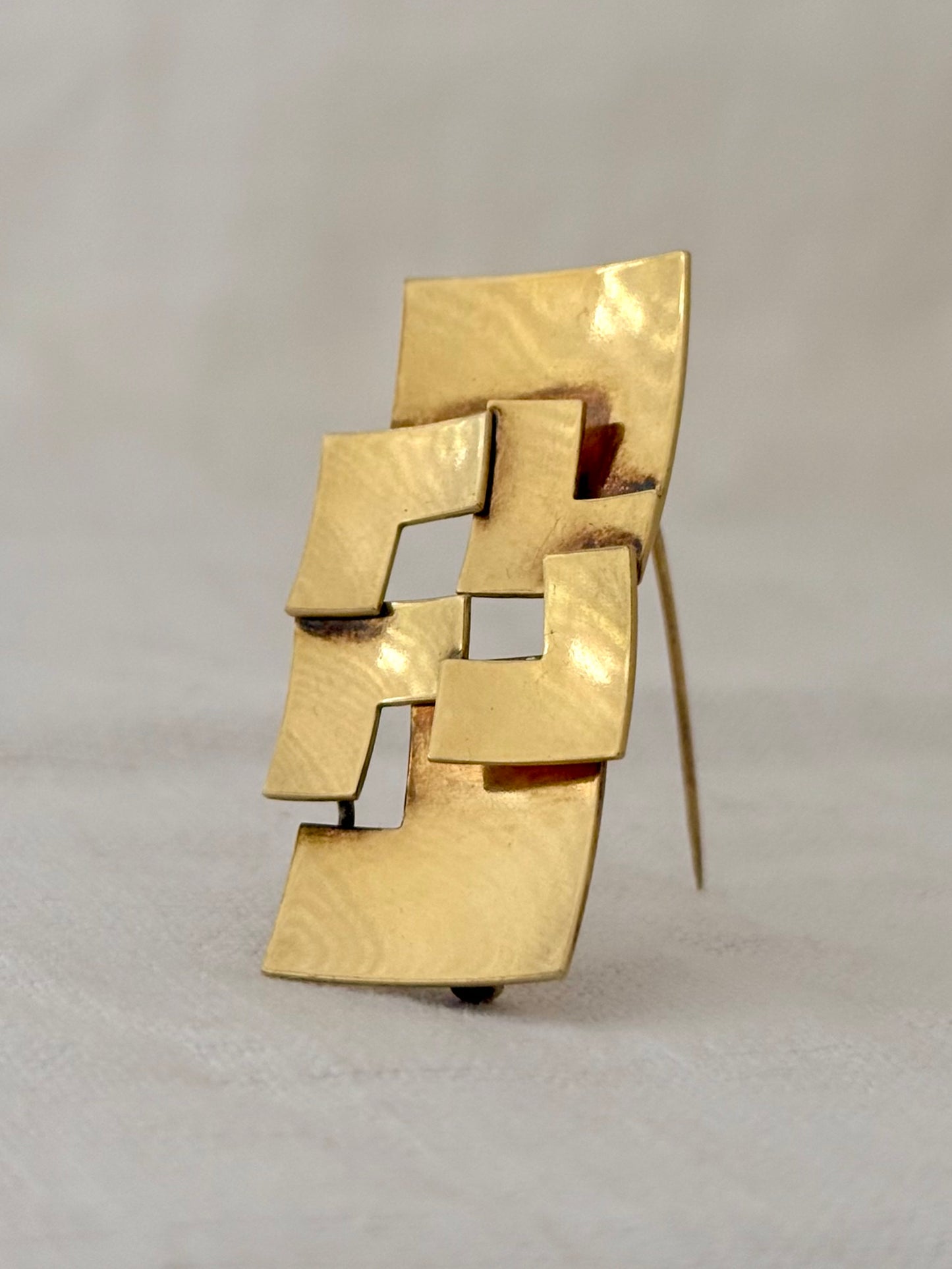 .14ct .1940s .1950s rolled gold designer Art Deco gold geometric rectangular modernist brooch by K&L Kordes & Lichtenfels German design team