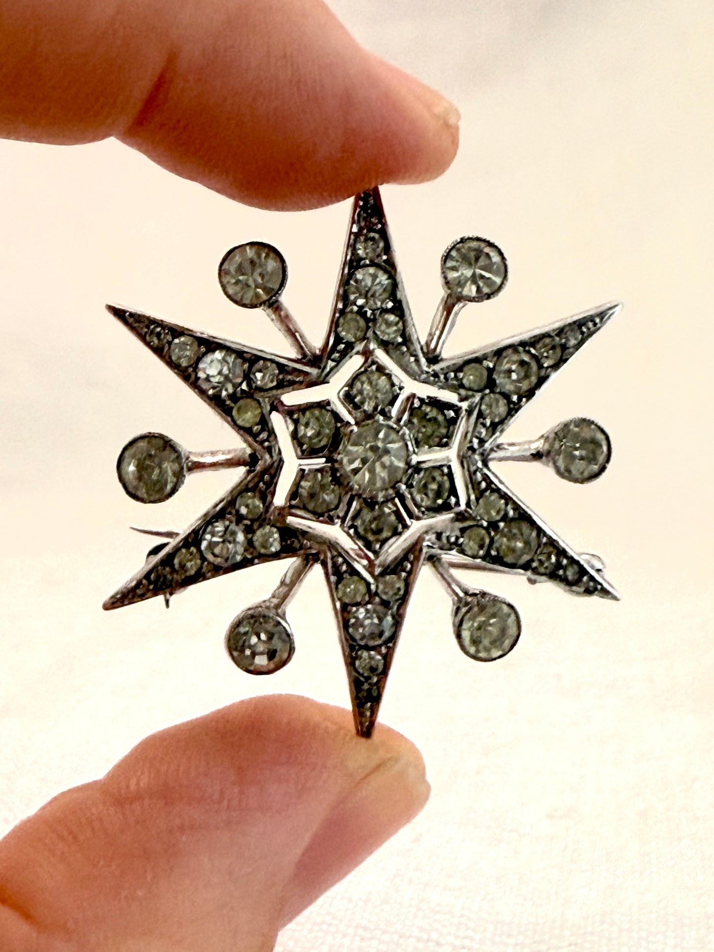 .1920s .925 silver Victorian revival Celestial starburst star bright shooting star brooch