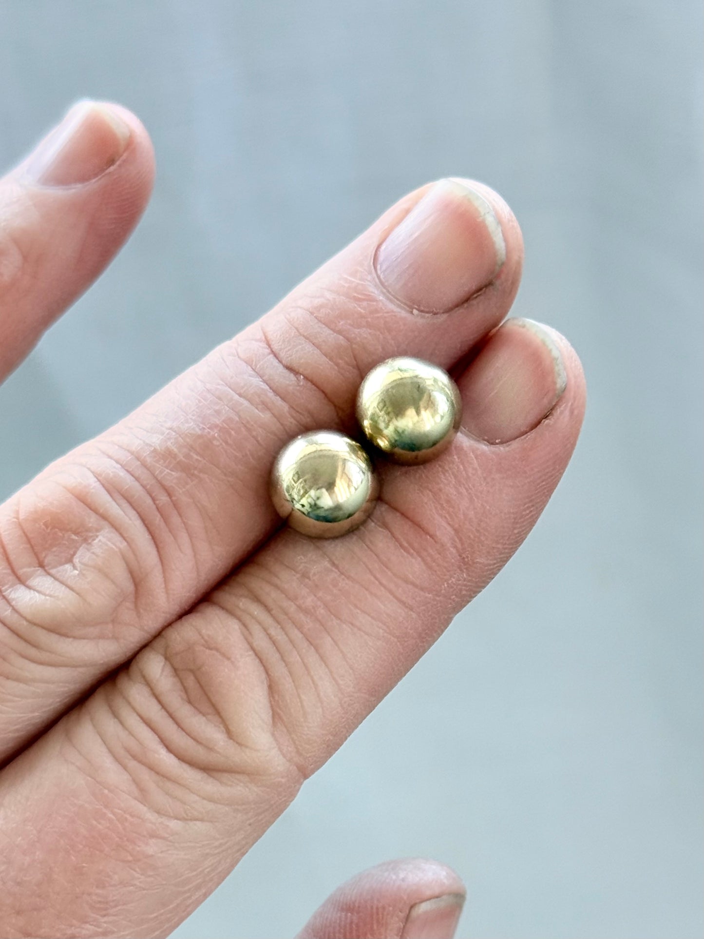 .10mm .375 .9ct classic gold button domed luxury circle half round post stud gold earrings