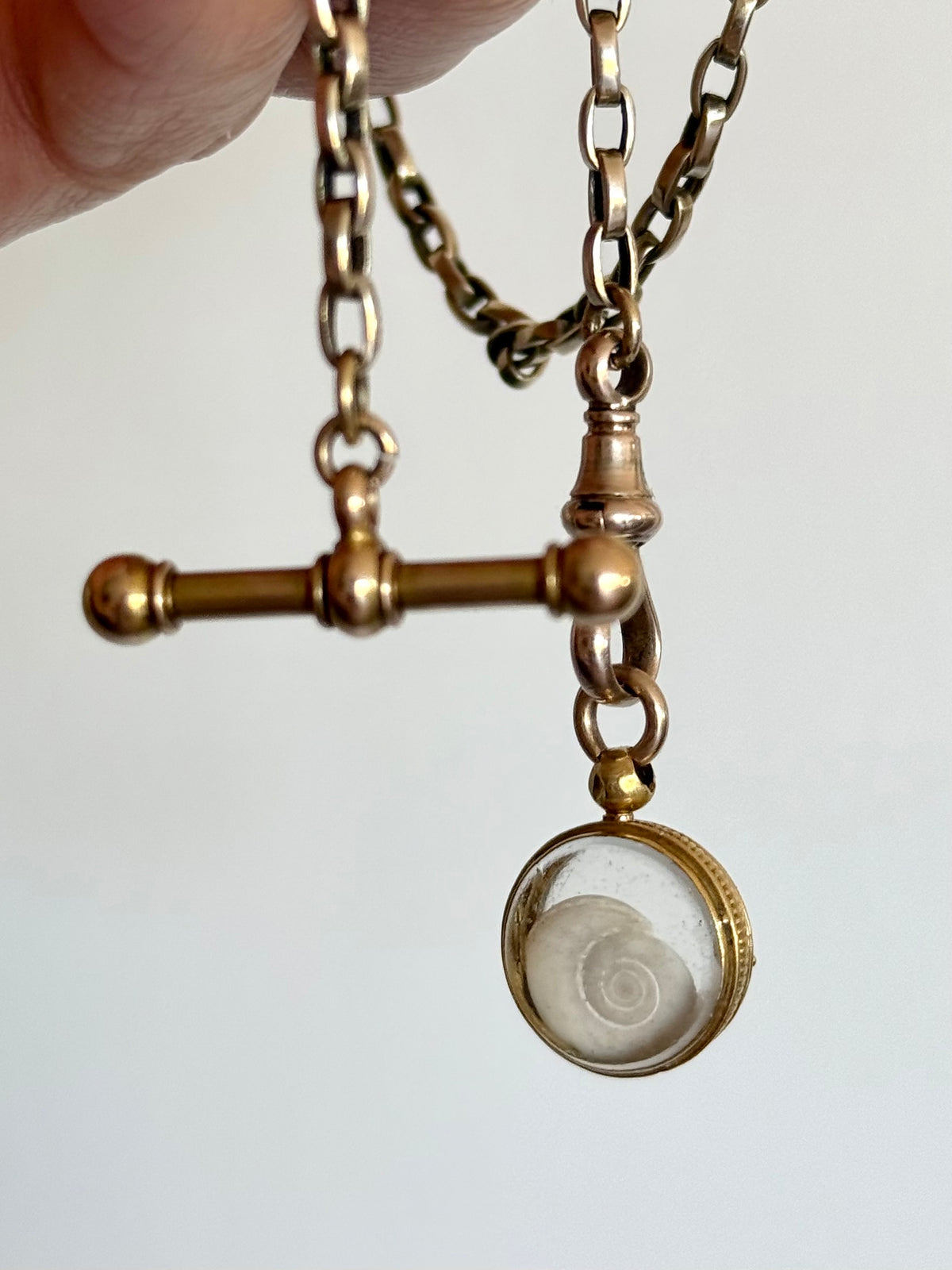 .14ct .1900 antique tiny rare find high carat gold and double sided glass shaker locket