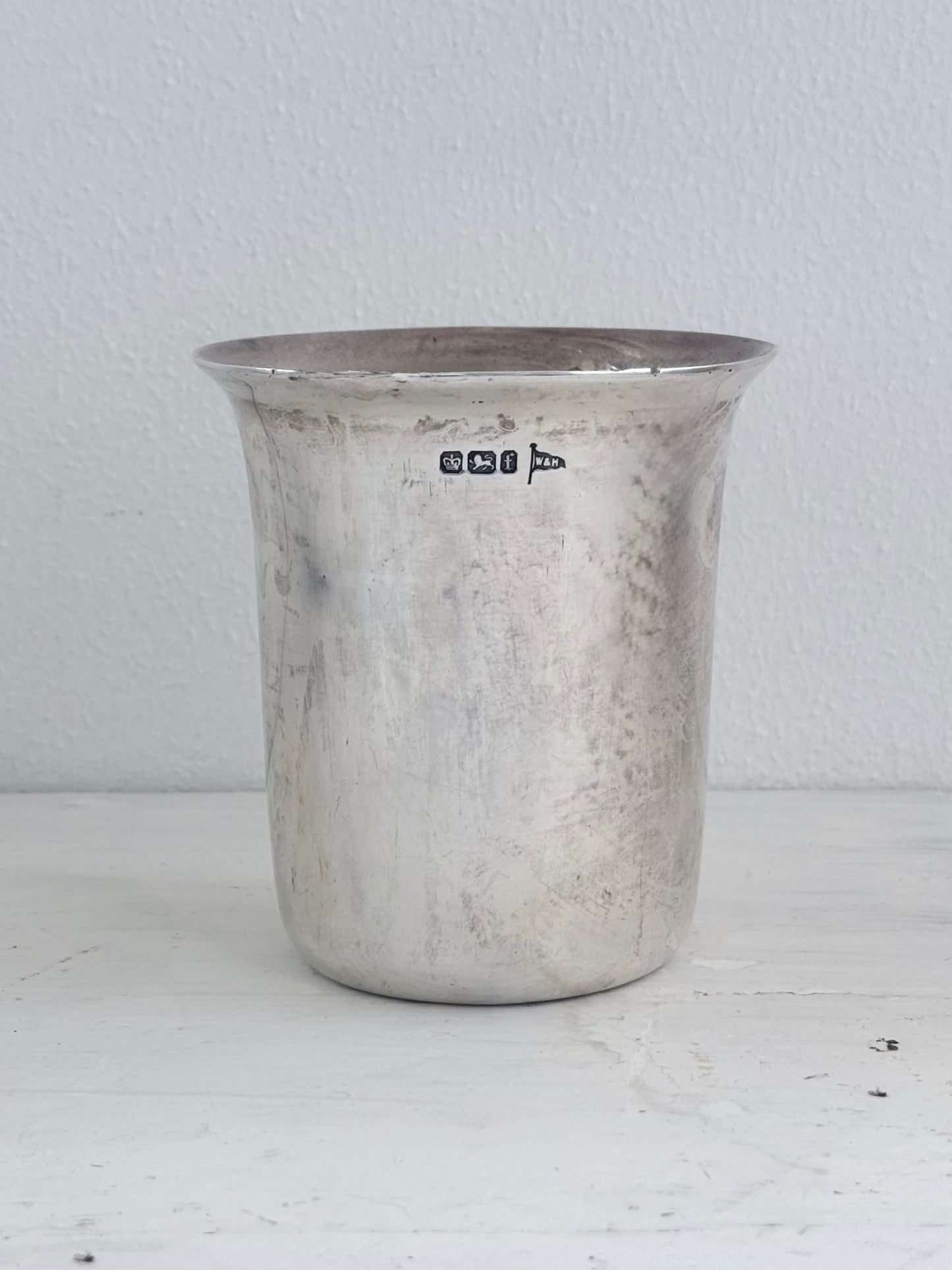 .1800s .1898 antique Victorian solid silver Walker & Hall large 300ml beaker vessel vase
