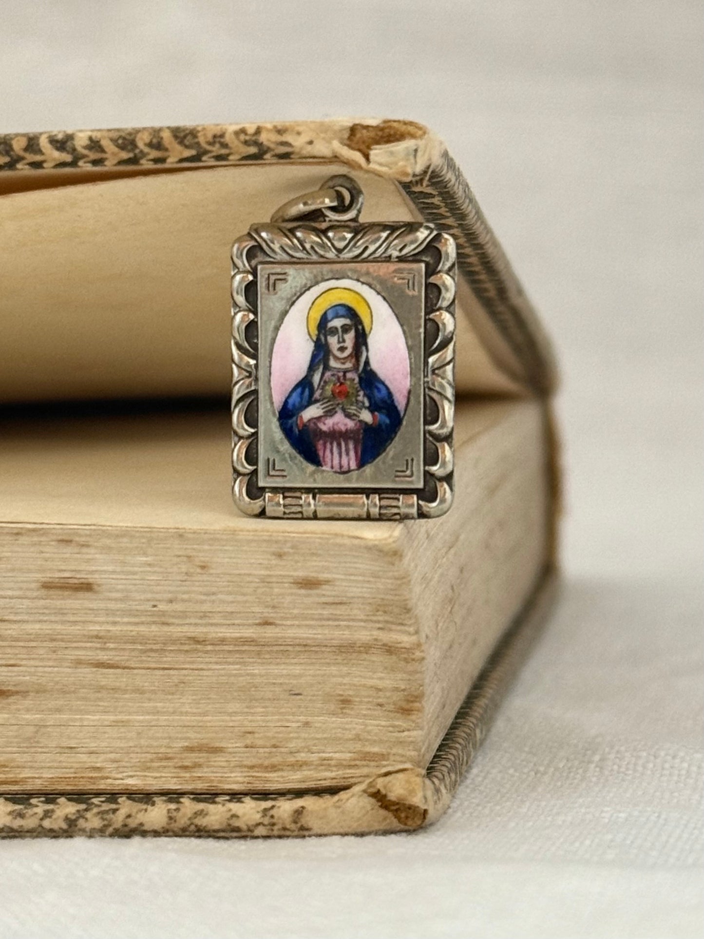 .1930s Mother Mary vintage enamel religious pendant