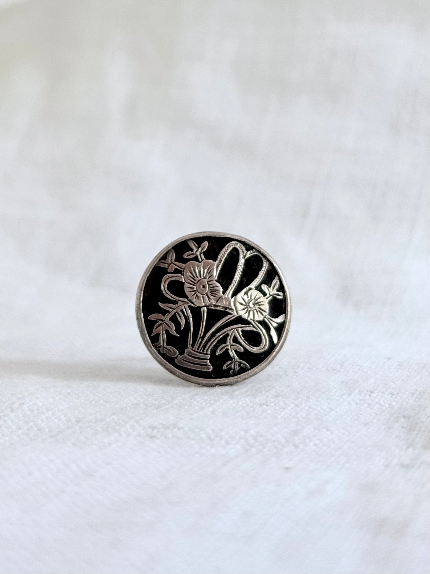 .1911s .925 antique Edwardian Victorian revival flower basket Giardinetti sweetheart button hallmark silver token brooch