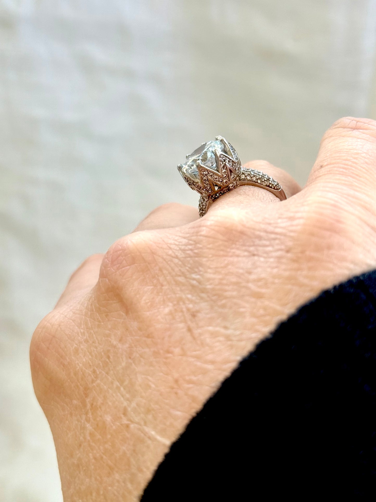.1950s revival .925 architectural large flower silver beautiful modernist diamanté clear stone high rise pave set geometric large cocktail dress ring