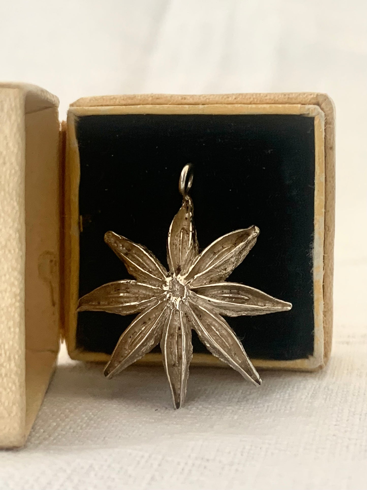 .925 artisan made Star Anise seed pod cast flower shape silver pendant