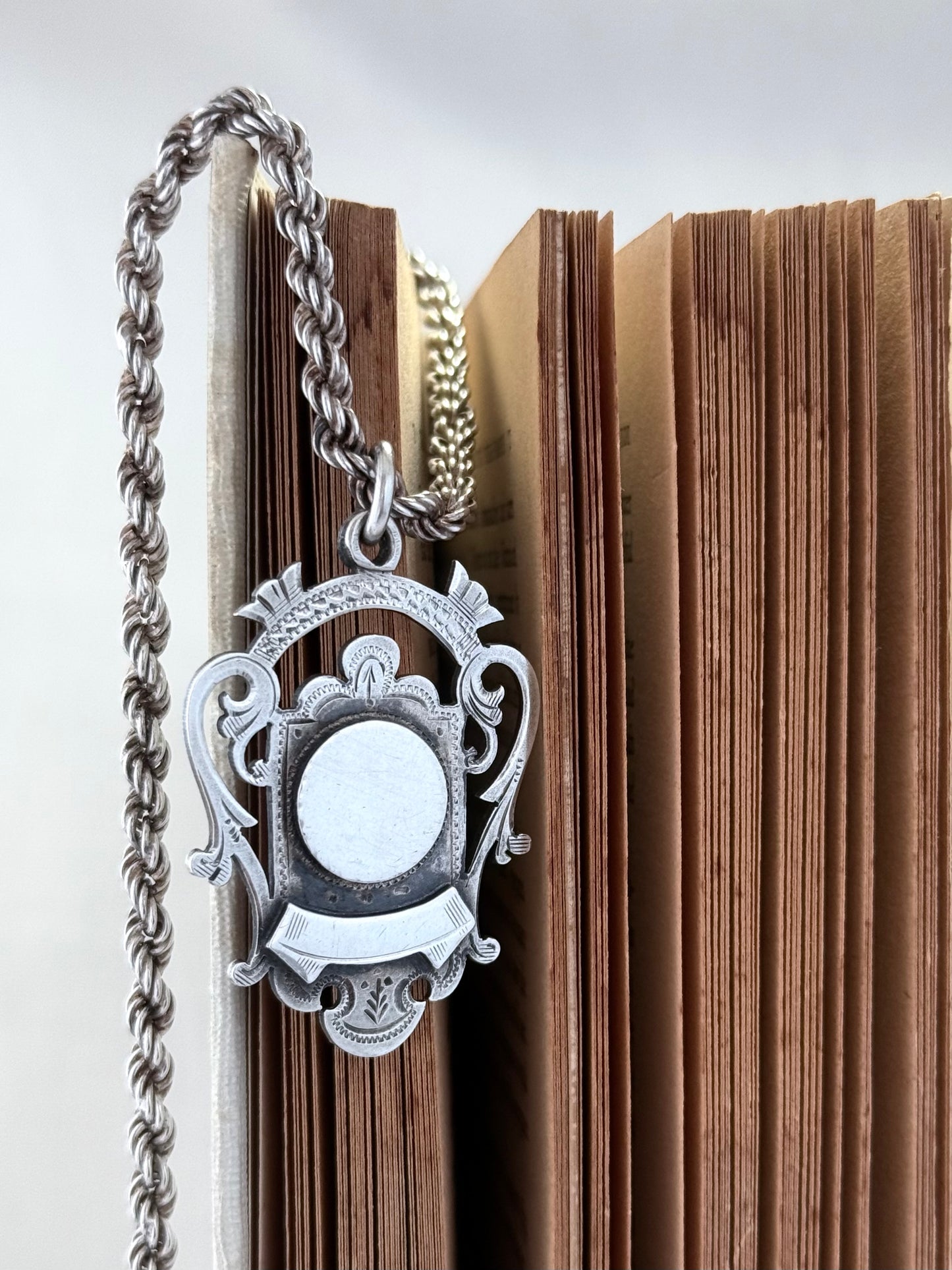 .1901 .925 antique beautiful open fret sterling silver fob medallion on 71cm long retro chunky rope chain necklace