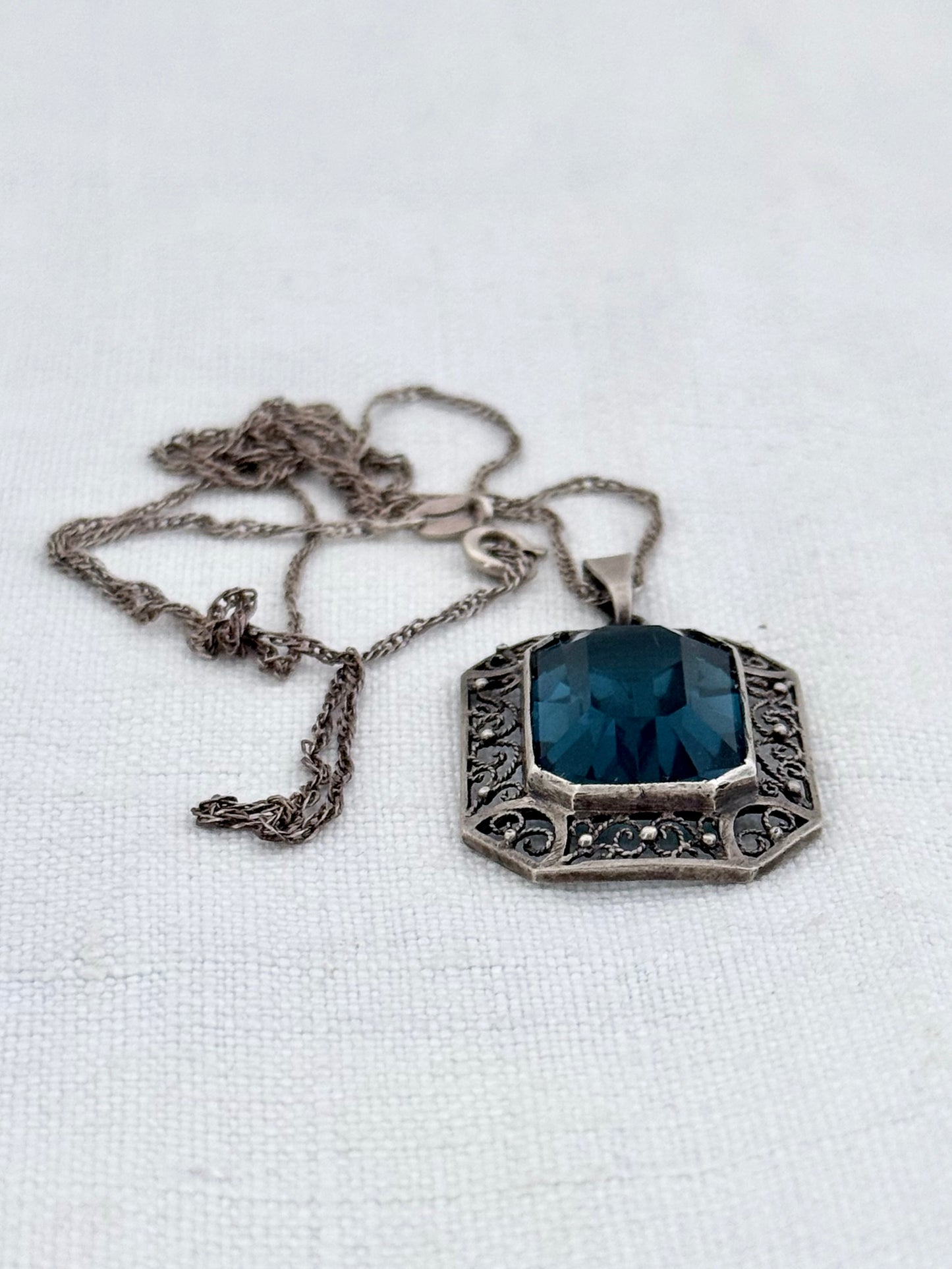 .1930s .1940s .925 silver late Art Deco Sapphire blue faceted paste gemstone pendant on silver chain